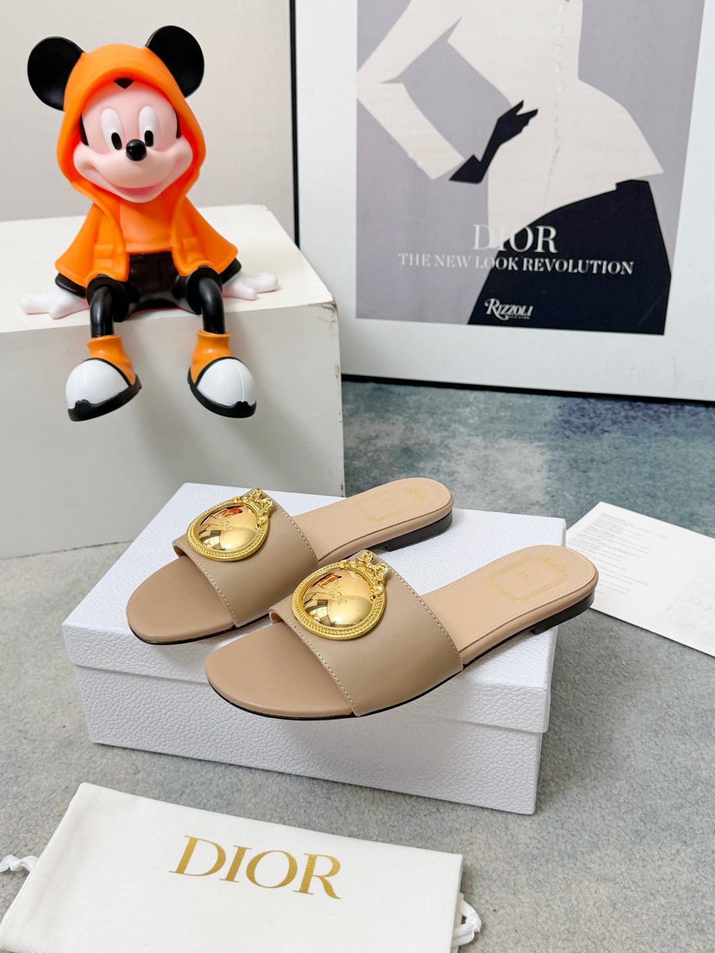 DIOR 26S SANDALS IN BEIGE CALFSKIN WITH GOLD HARDWARE