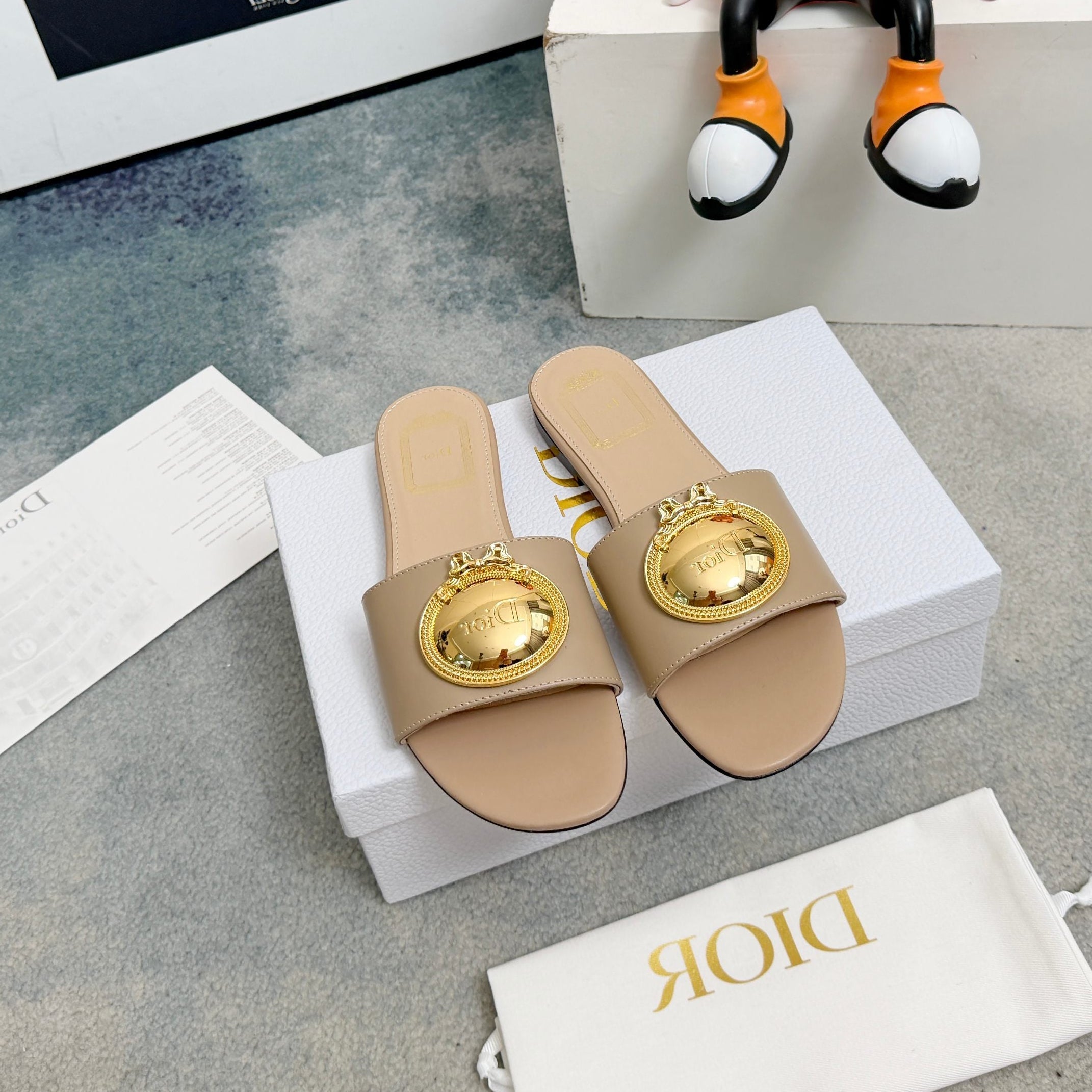 DIOR 26S SANDALS IN BEIGE CALFSKIN WITH GOLD HARDWARE