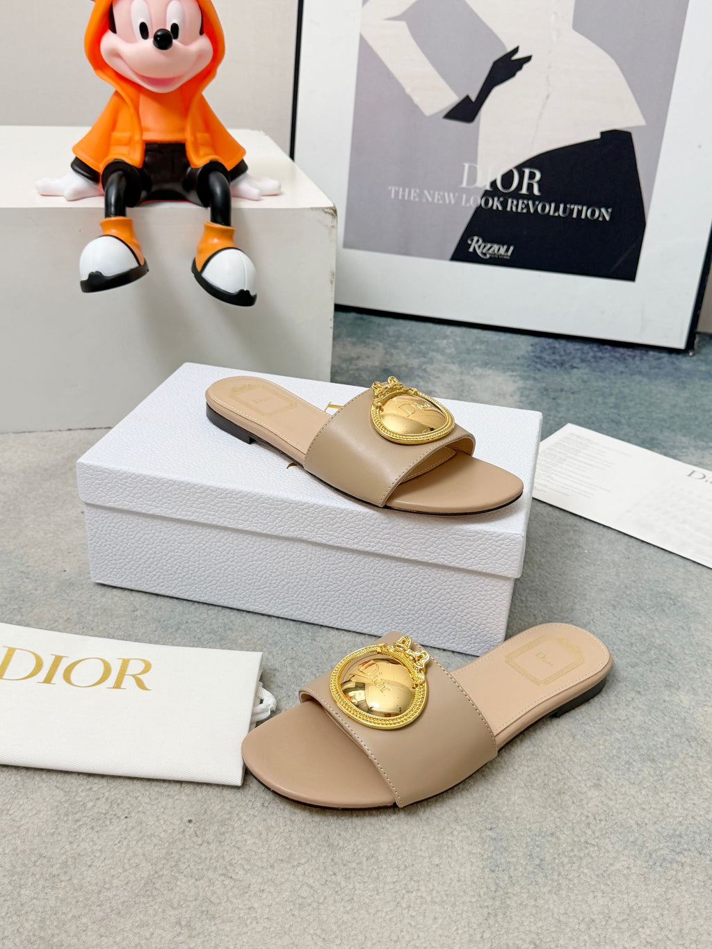 DIOR 26S SANDALS IN BEIGE CALFSKIN WITH GOLD HARDWARE