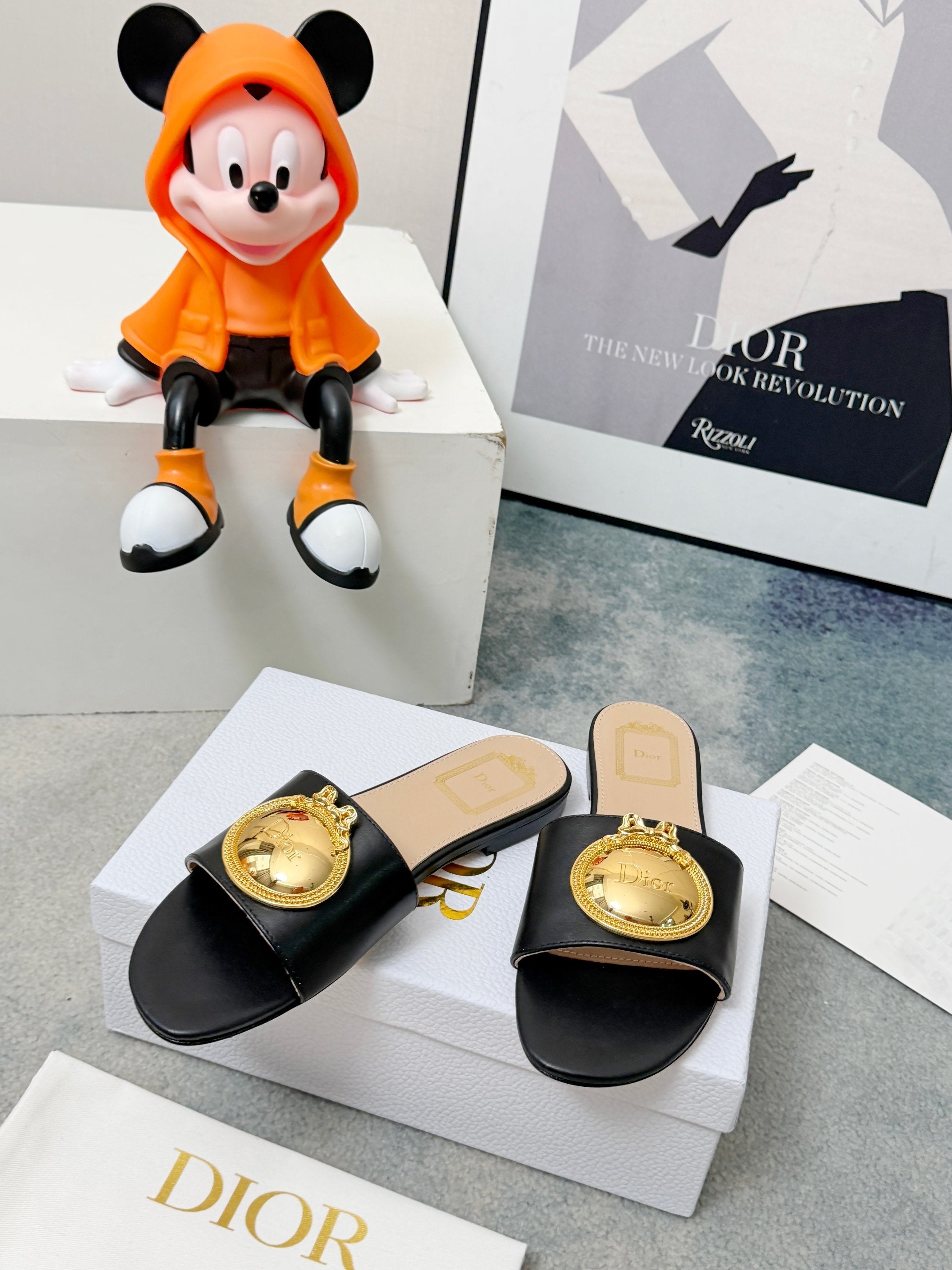 DIOR 26S SANDALS IN BLACK CALFSKIN WITH GOLD HARDWARE