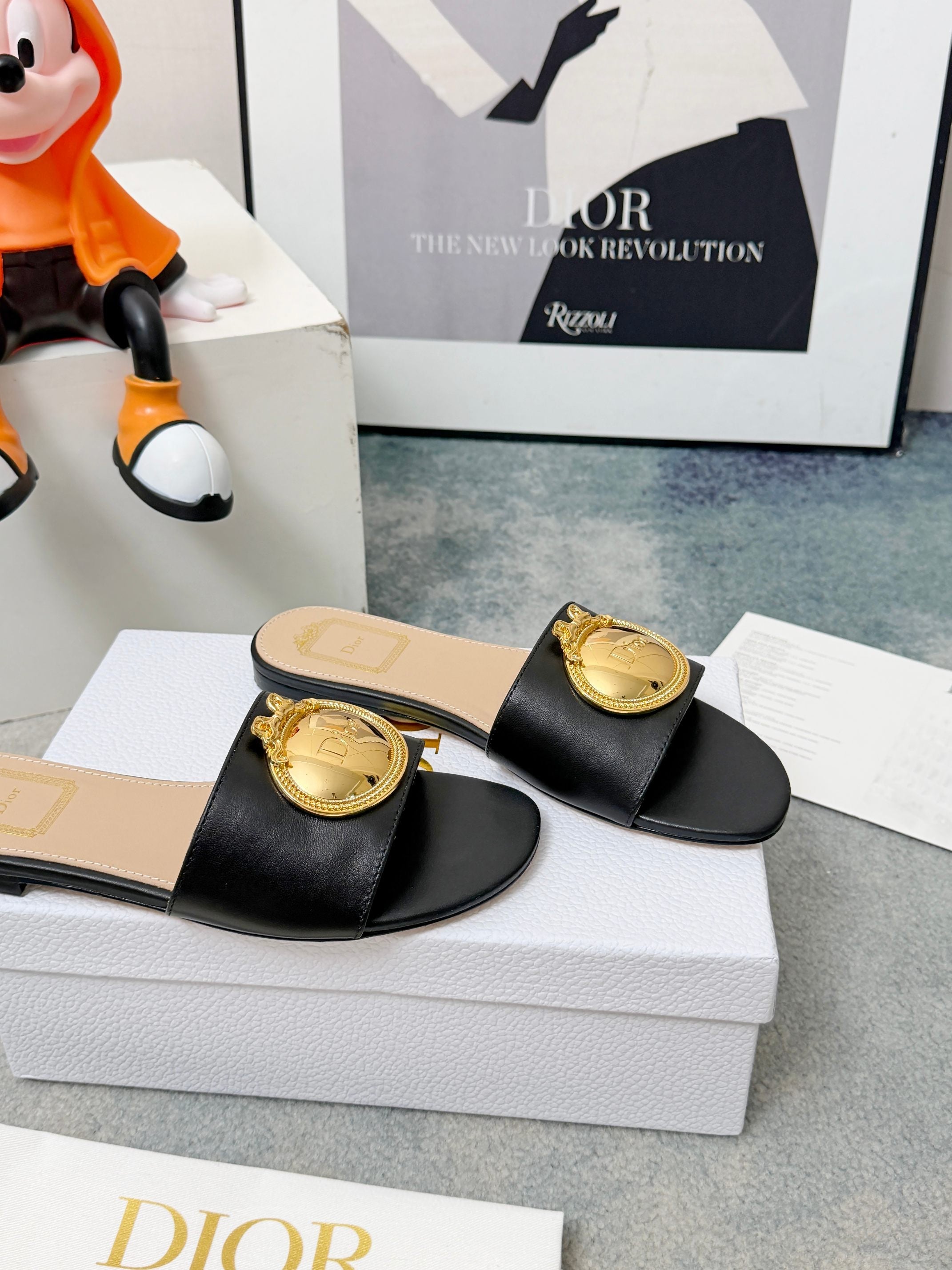 DIOR 26S SANDALS IN BLACK CALFSKIN WITH GOLD HARDWARE