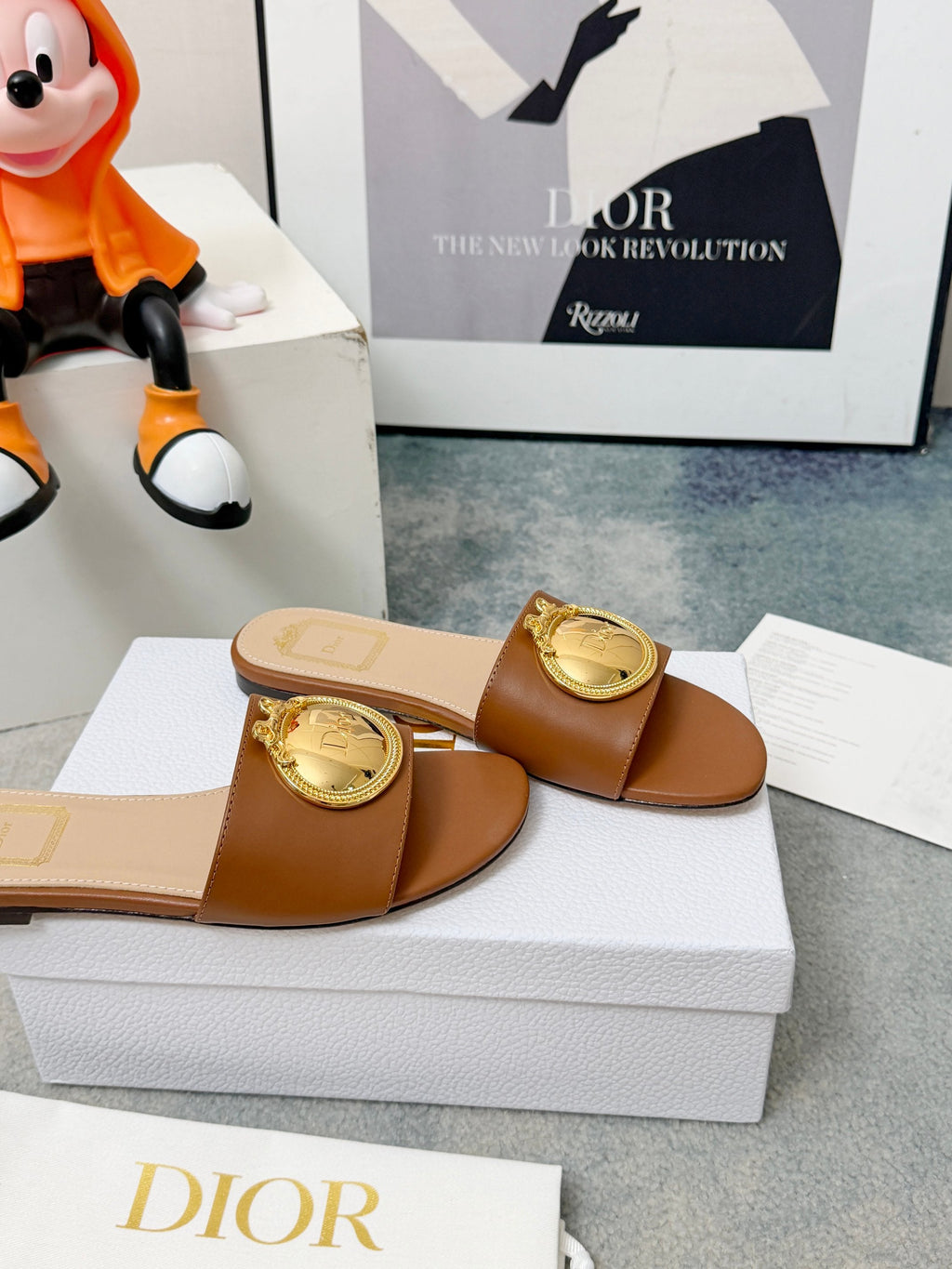 DIOR 26S SANDALS IN BROWN CALFSKIN WITH GOLD HARDWARE