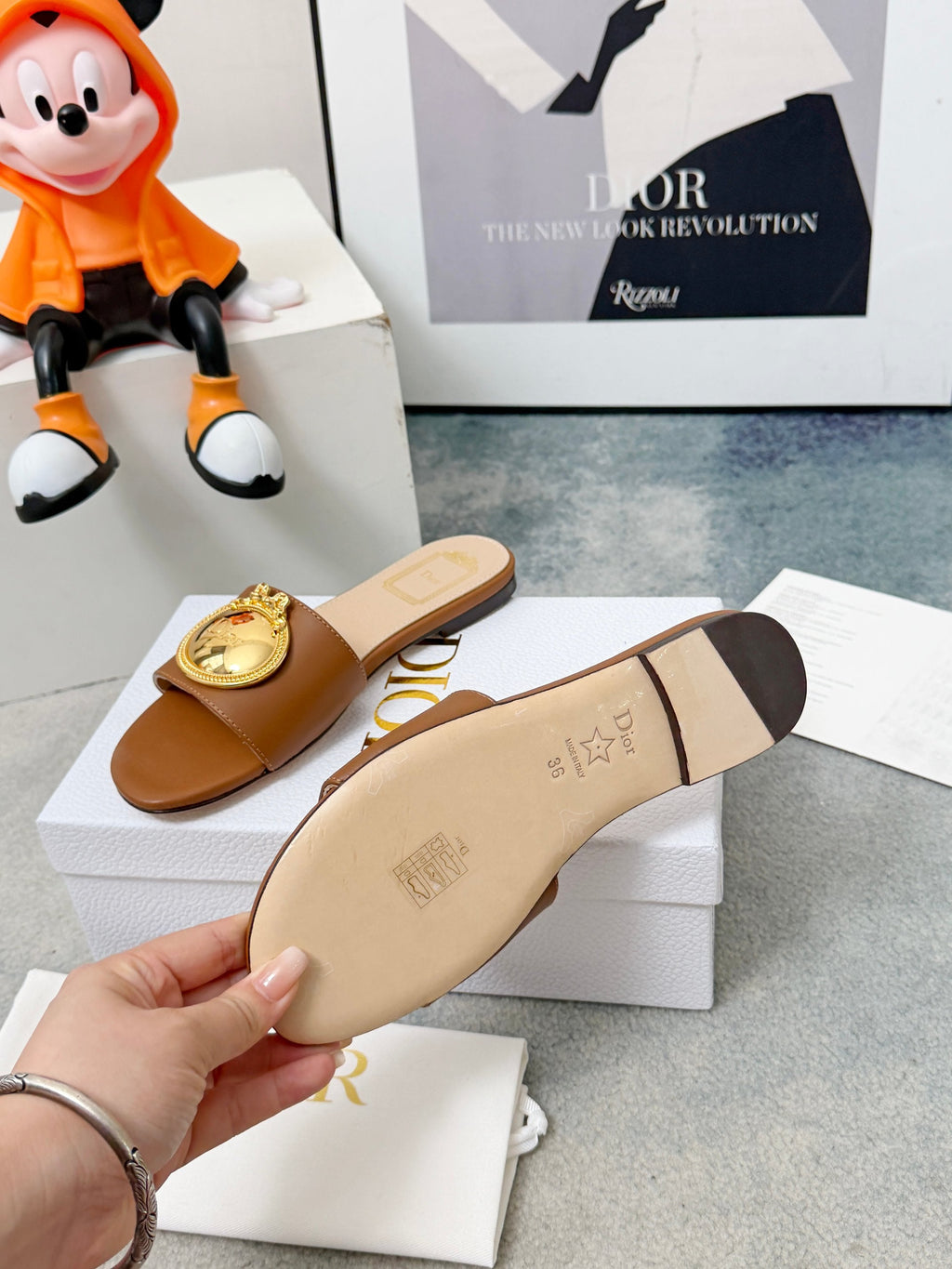 DIOR 26S SANDALS IN BROWN CALFSKIN WITH GOLD HARDWARE
