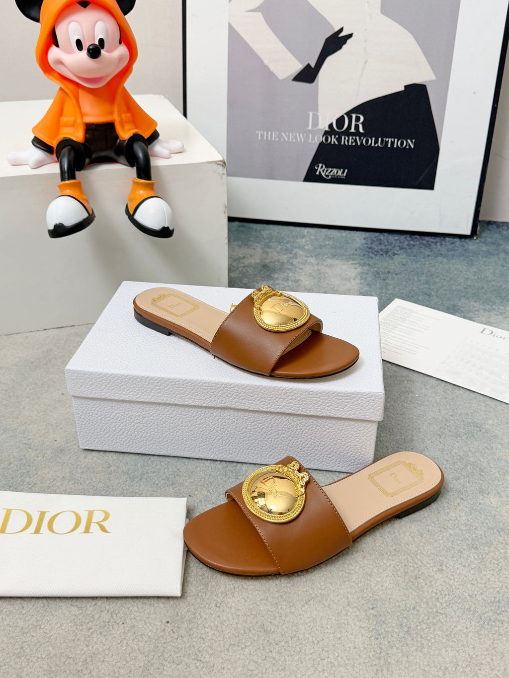 DIOR 26S SANDALS IN BROWN CALFSKIN WITH GOLD HARDWARE