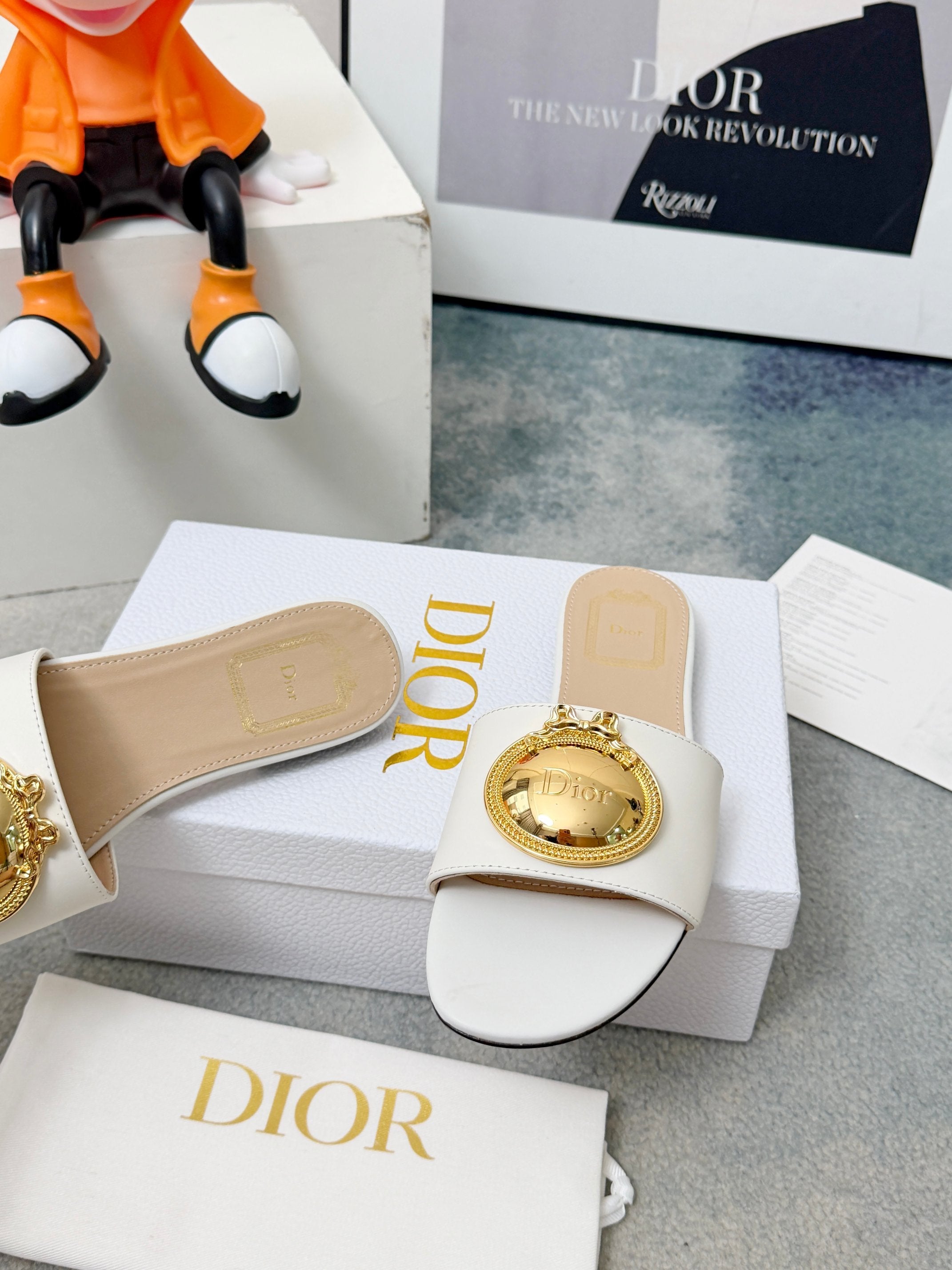 DIOR 26S SANDALS IN WHITE CALFSKIN WITH GOLD HARDWARE