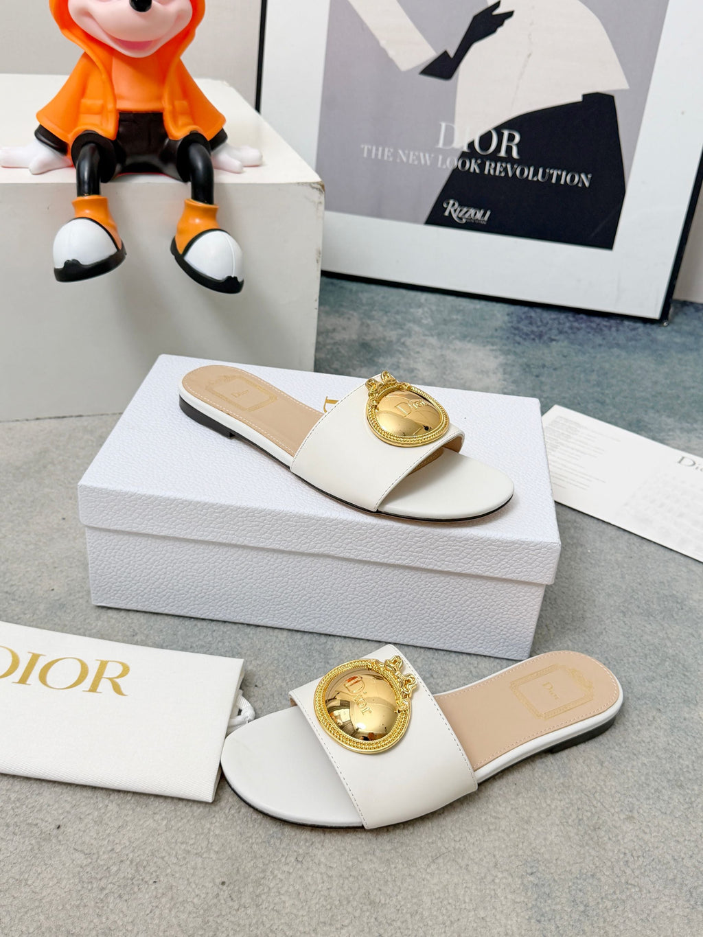 DIOR 26S SANDALS IN WHITE CALFSKIN WITH GOLD HARDWARE