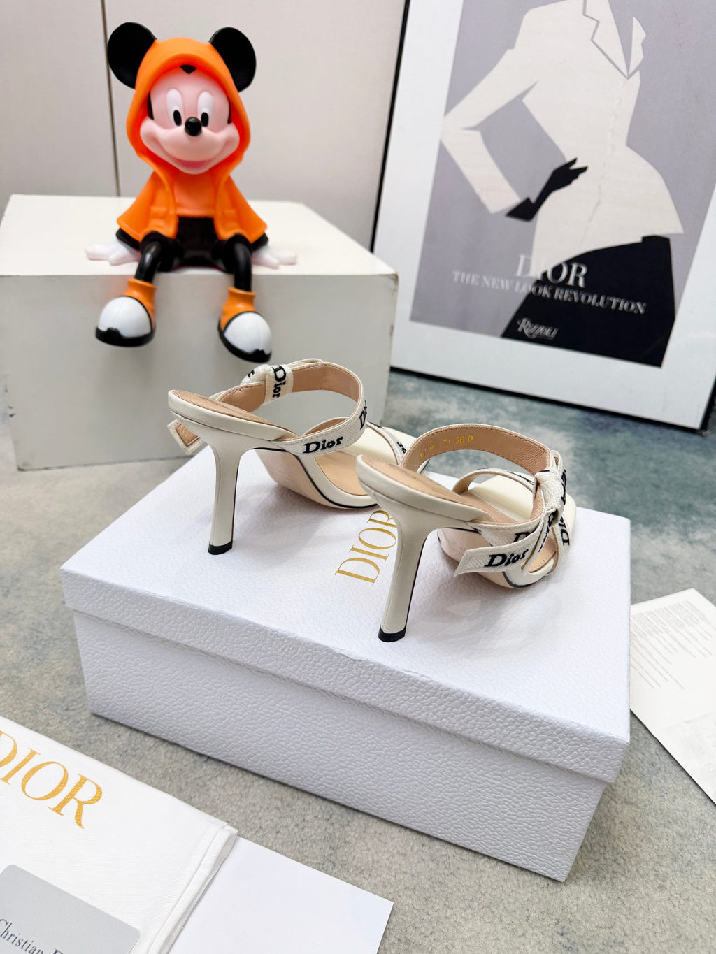 DIOR 26S HEELED SANDAL 95MM IN WHITE CALFSKIN WITH J'ADIOR STRAPS CANVAS