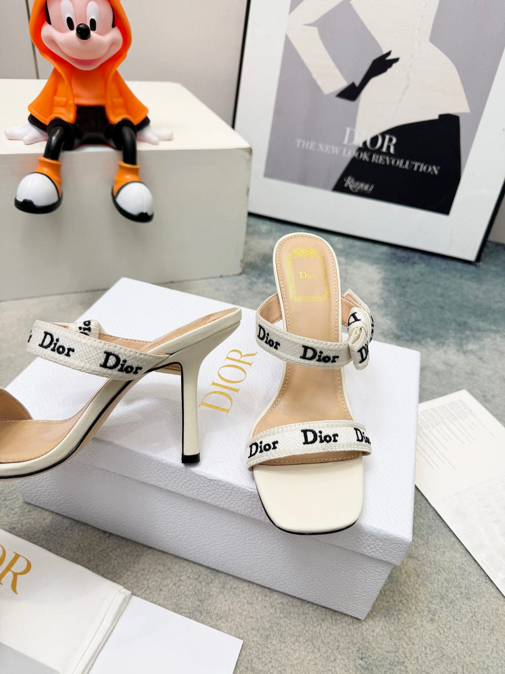 DIOR 26S HEELED SANDAL 95MM IN WHITE CALFSKIN WITH J'ADIOR STRAPS CANVAS