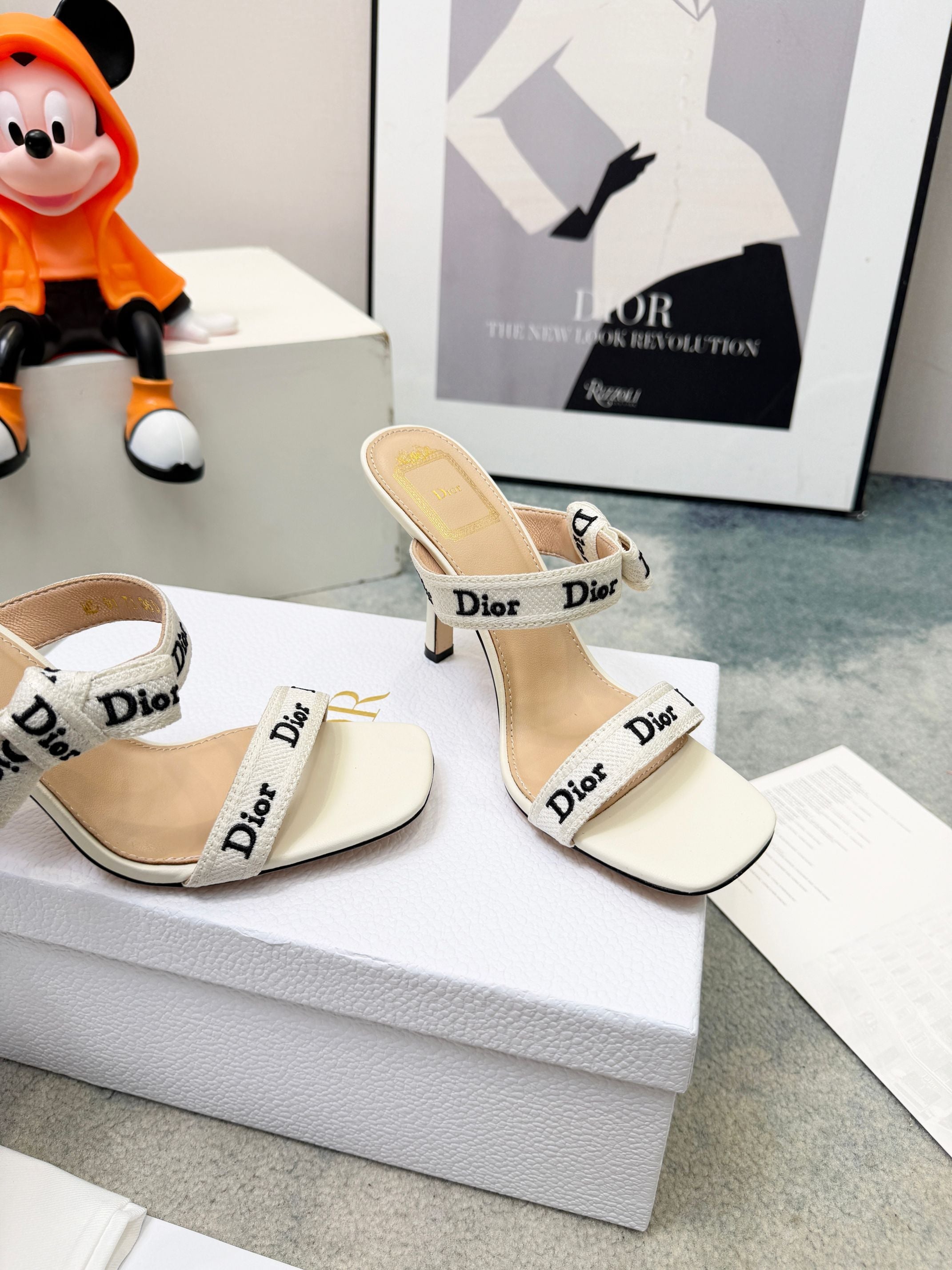 DIOR 26S HEELED SANDAL 95MM IN WHITE CALFSKIN WITH J'ADIOR STRAPS CANVAS