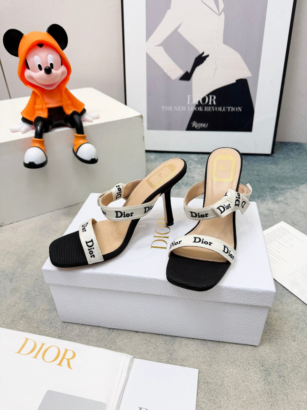 DIOR 26S HEELED SANDAL 95MM IN BLACK AND WHITE WITH J'ADIOR STRAPS CANVAS