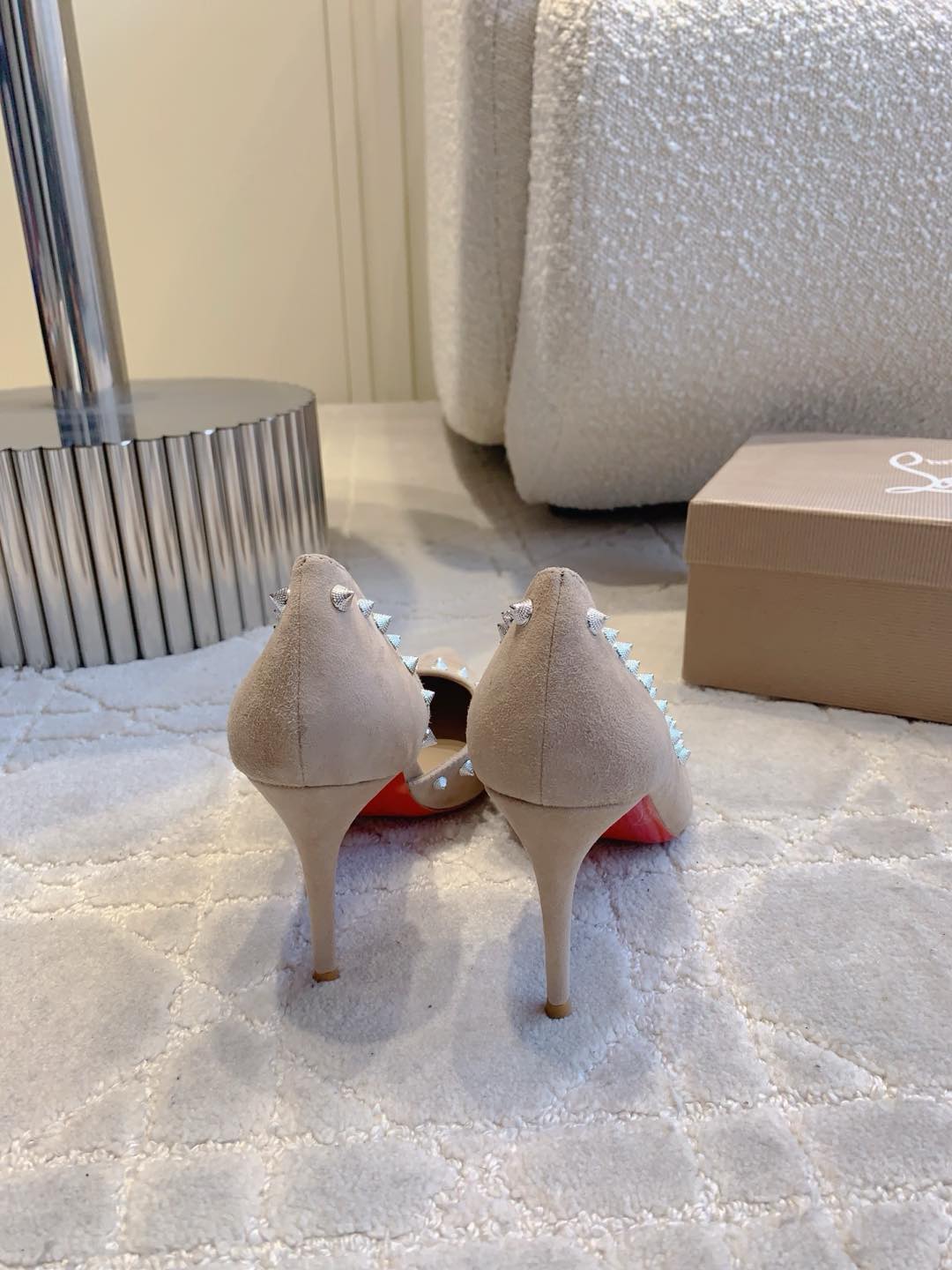 IRIZA PUMPS 85MM IN NUDE SUEDE SILVER SPIKES