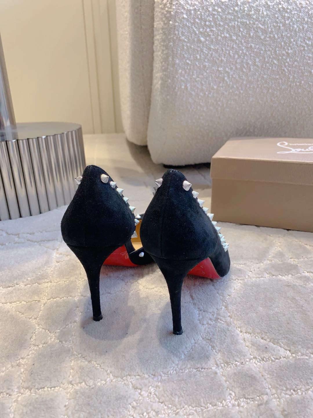 IRIZA PUMPS 85MM IN BLACK SUEDE SILVER SPIKES