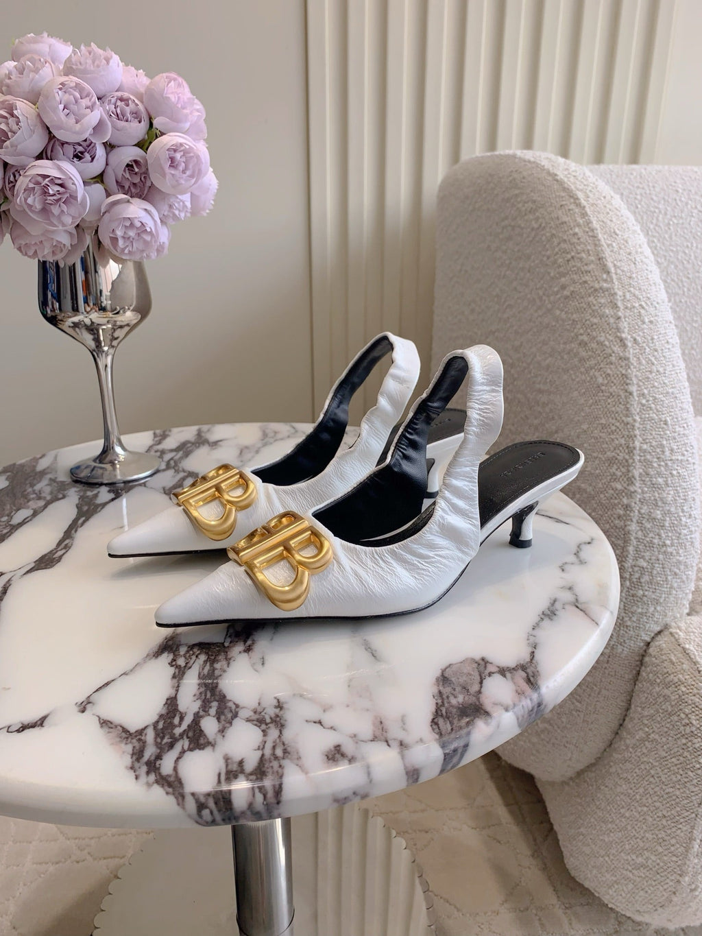 BALENCIAGA 25S HIGH SLINGBACK 35 MM IN WHITE LAMBSKIN WITH GOLD HARDWARE