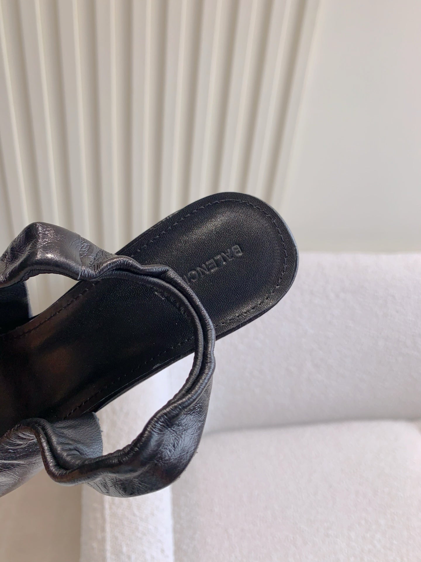BALENCIAGA 25S HIGH SLINGBACK 35 MM IN BLACK LAMBSKIN WITH GOLD HARDWARE