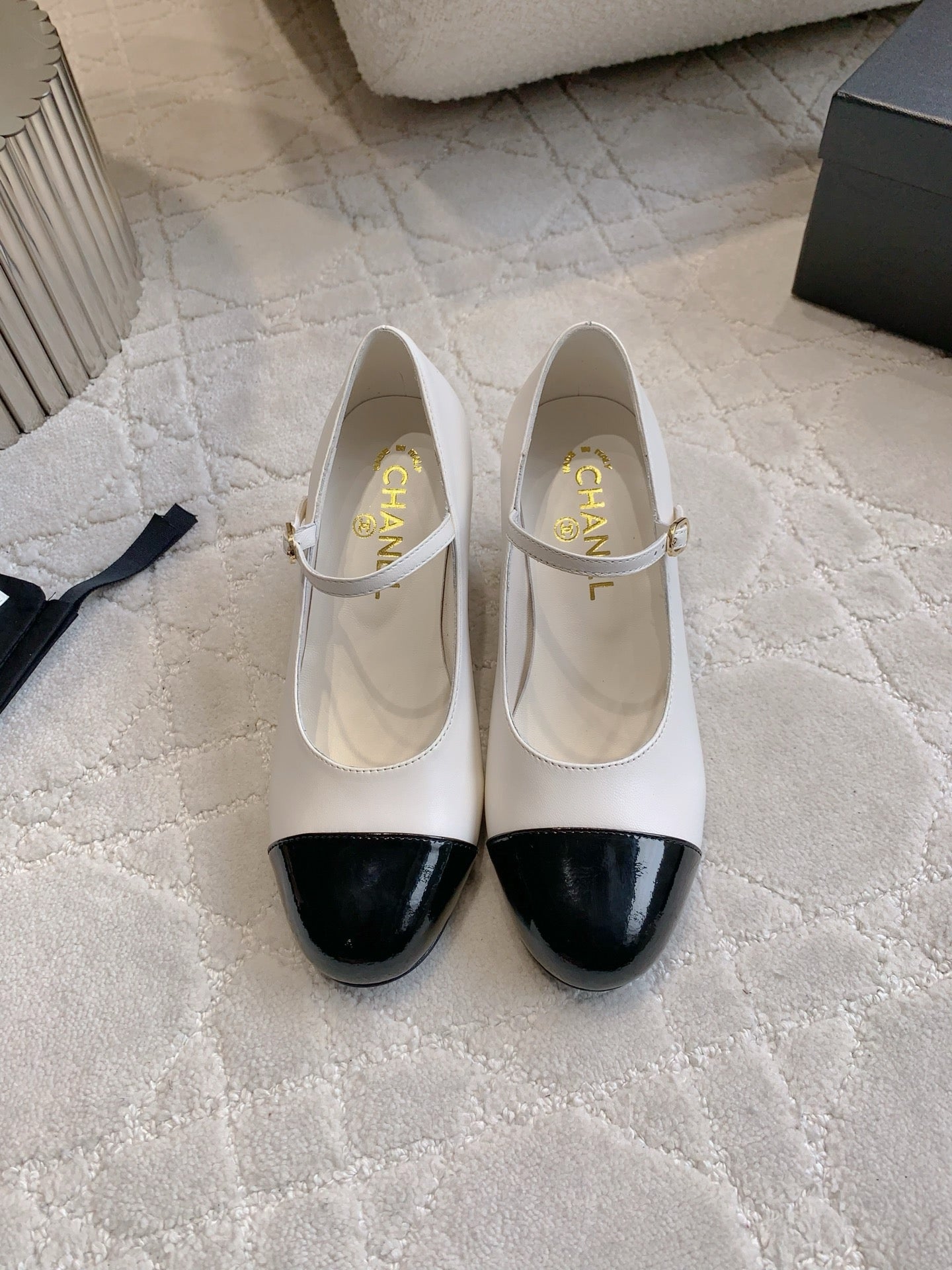 CC PEARL HIGH HEELS IN WHITE CALFSKIN