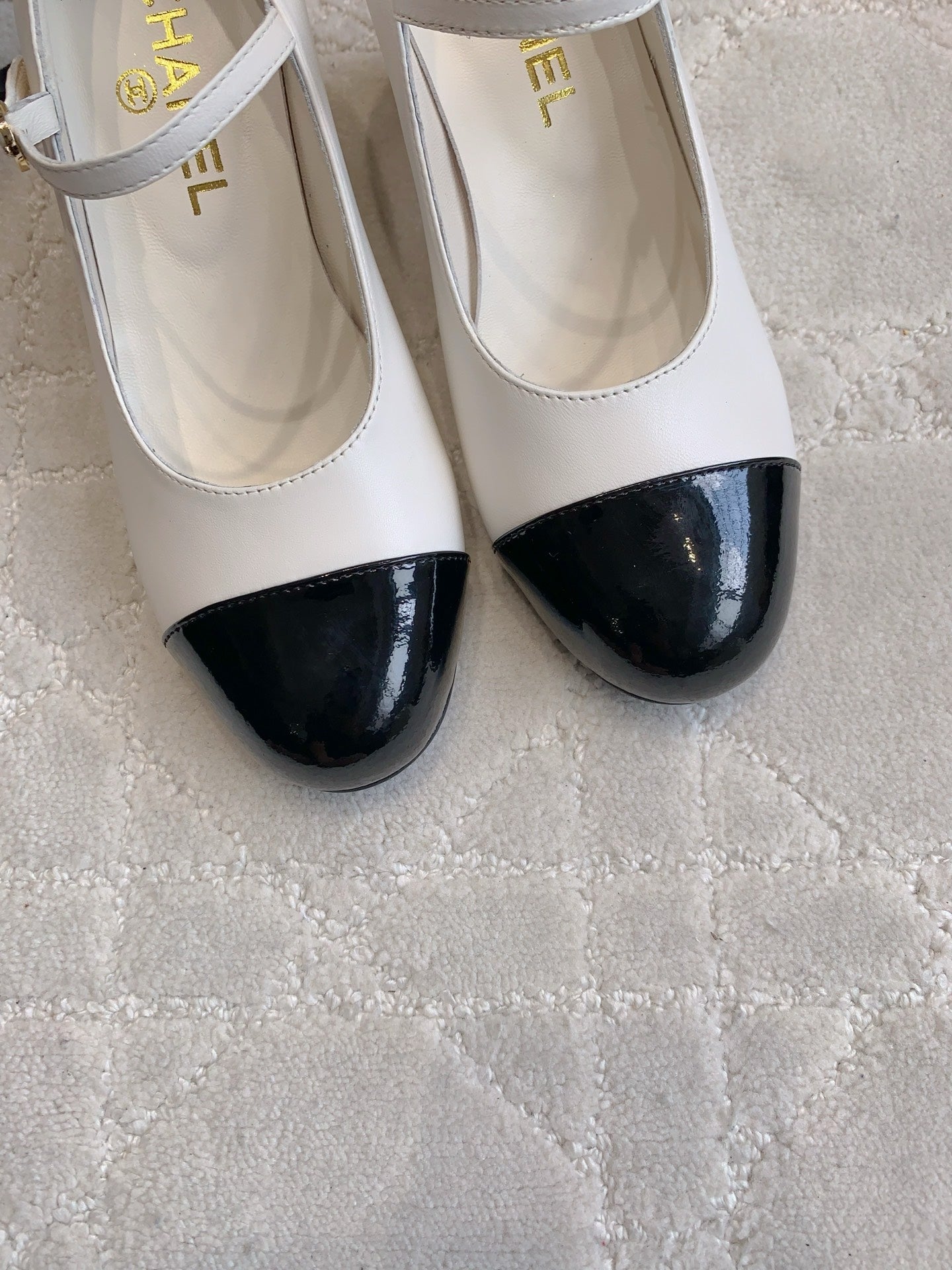 CC PEARL HIGH HEELS IN WHITE CALFSKIN