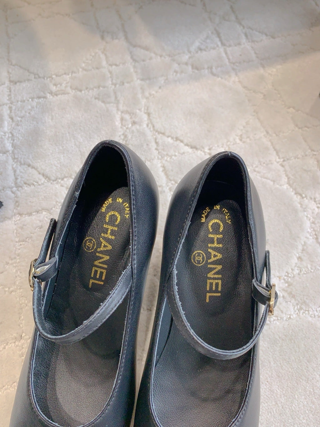 CC PEARL HIGH HEELS IN BLACK CALFSKIN
