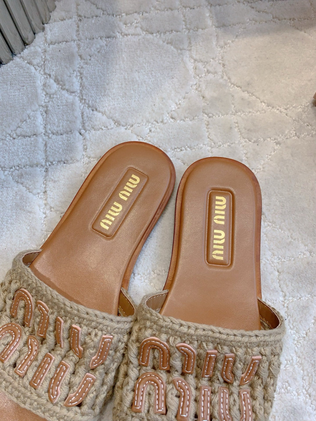 MIUMIU 26S SLIDE SANDALS IN LIGHT BROWN CALFSKIN AND WOOL
