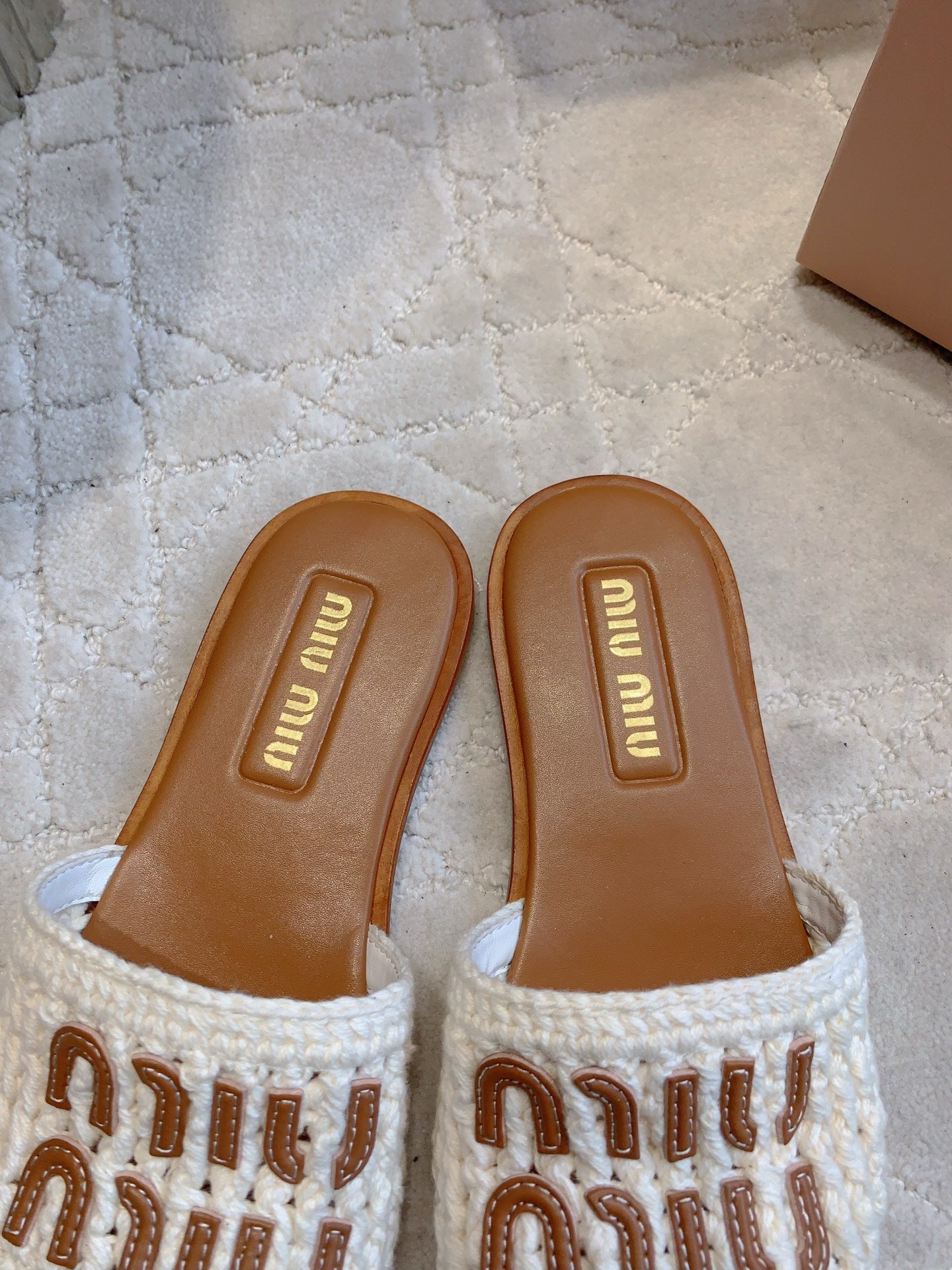 MIUMIU 26S SLIDE SANDALS IN WHITE CALFSKIN AND WOOL