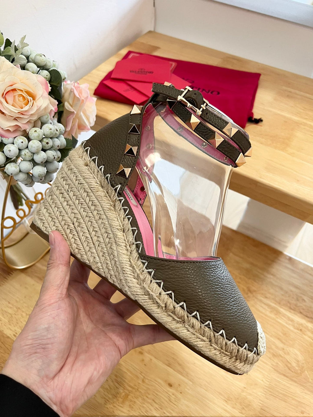 VALENTINO 26S WEDGE SHOES IN OLIVE GREEN CALFSKIN