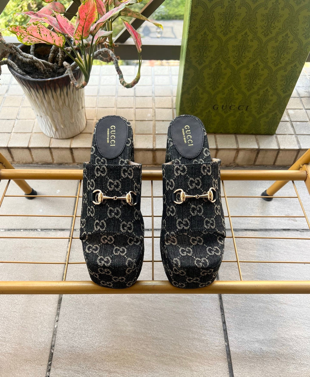GUCCI 26S WEDGE SANDALS 100 MM IN BLACK DENIM