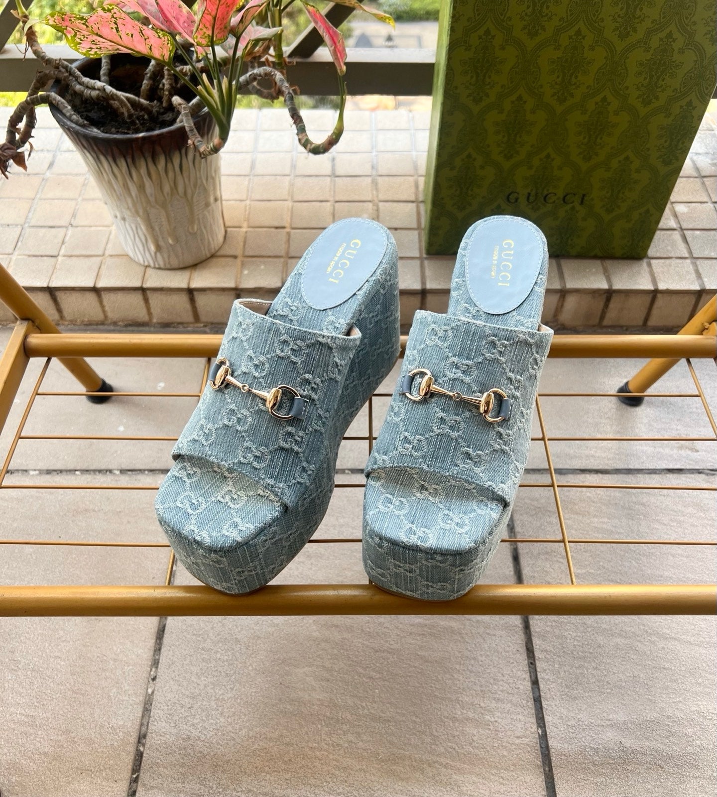 GUCCI 26S WEDGE SANDALS 100 MM IN LIGHT BLUE DENIM