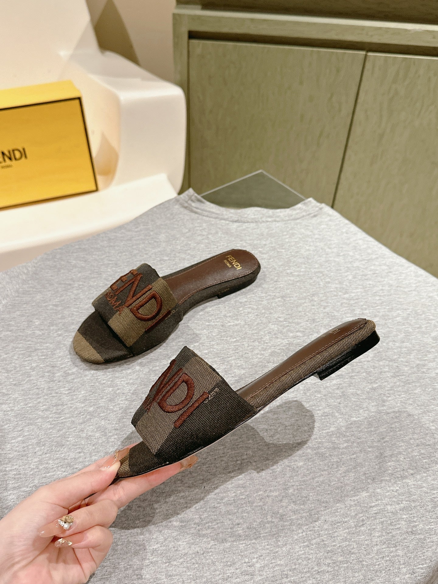 FENDI 26S SLIDE SANDALS IN KHAKI & DARK BROWN CANVAS