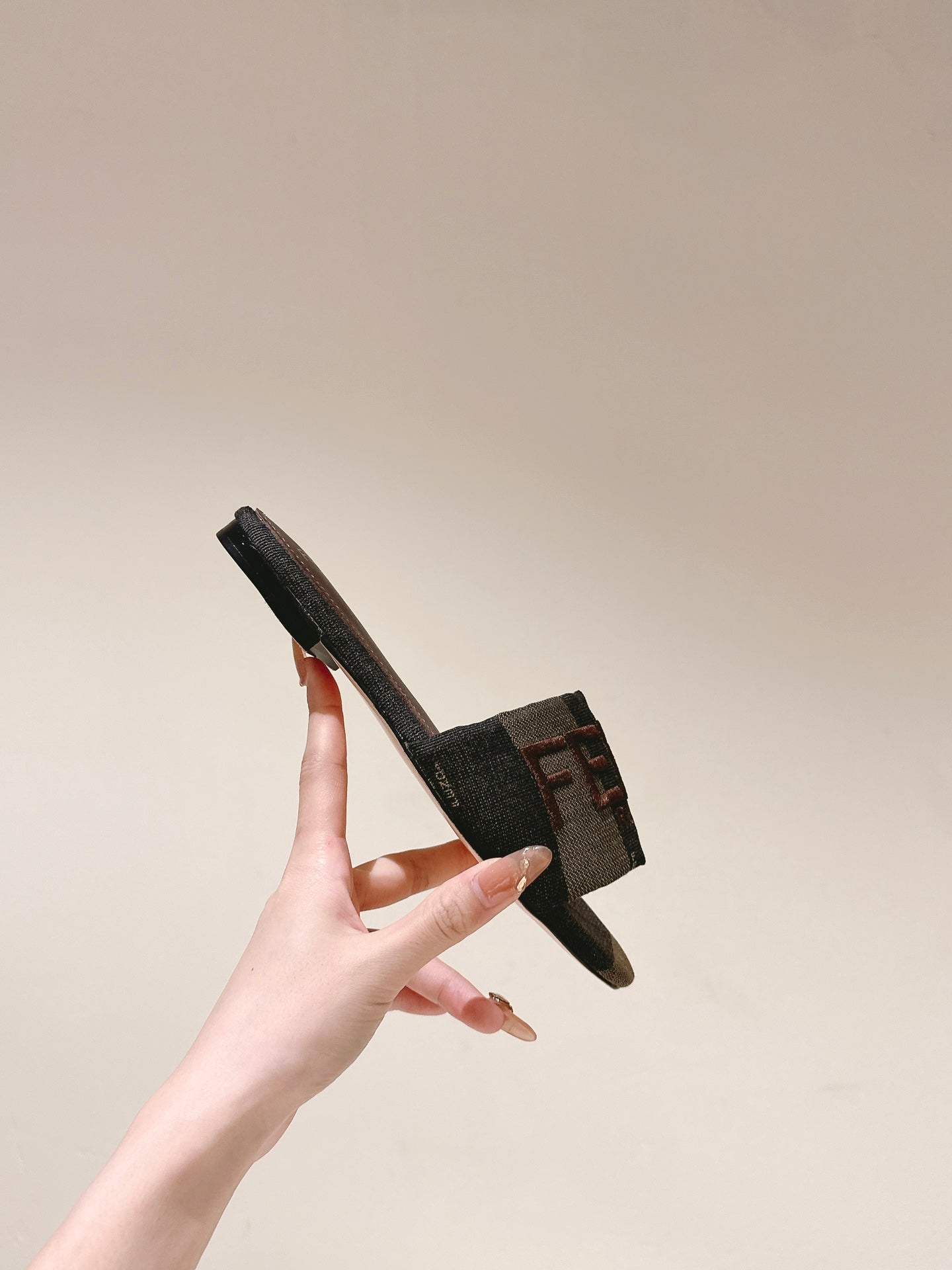 FENDI 26S SLIDE SANDALS IN KHAKI & DARK BROWN CANVAS