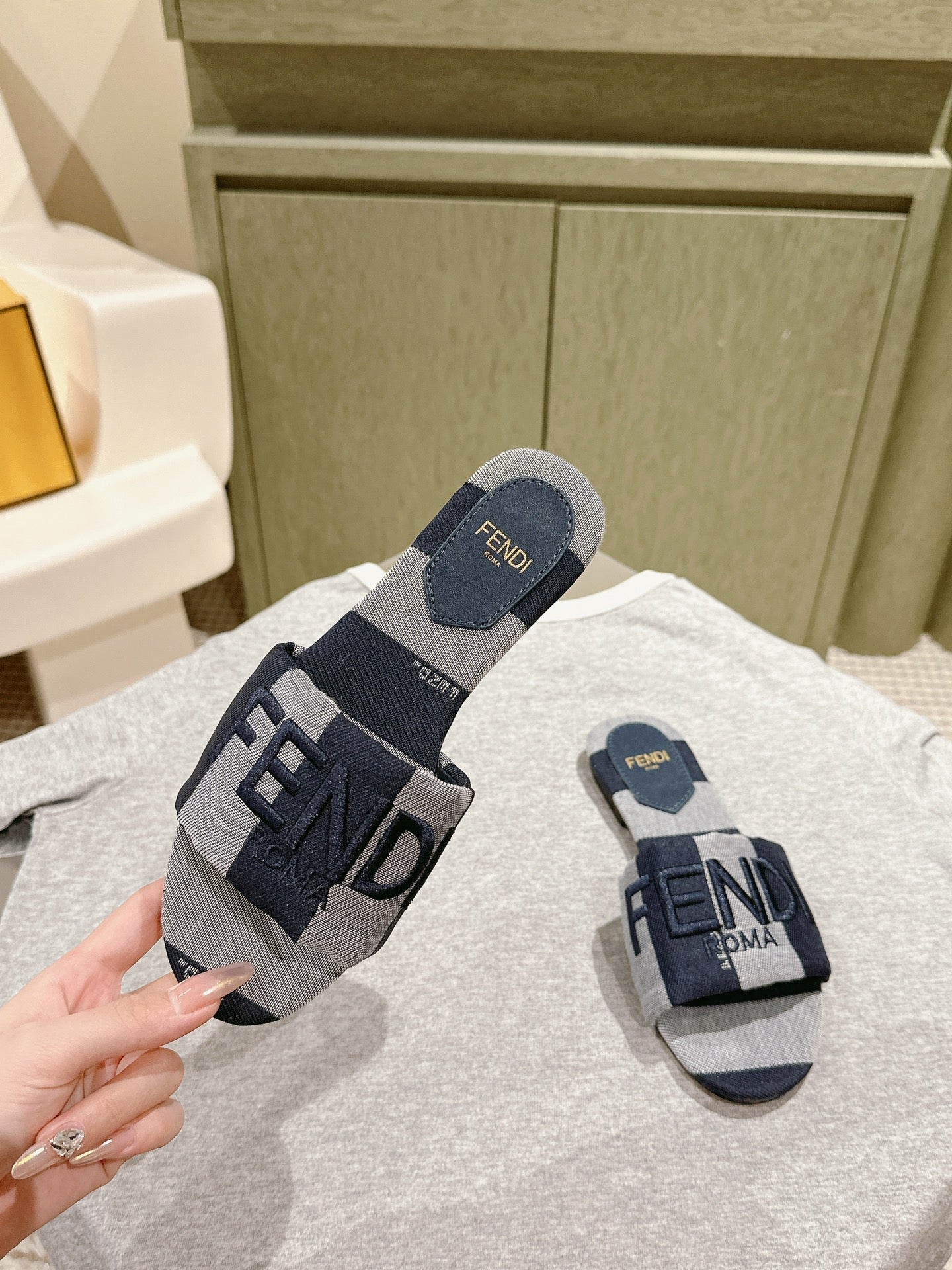 FENDI 26S SLIDE SANDALS IN DARK BLUE AND GREY CANVAS