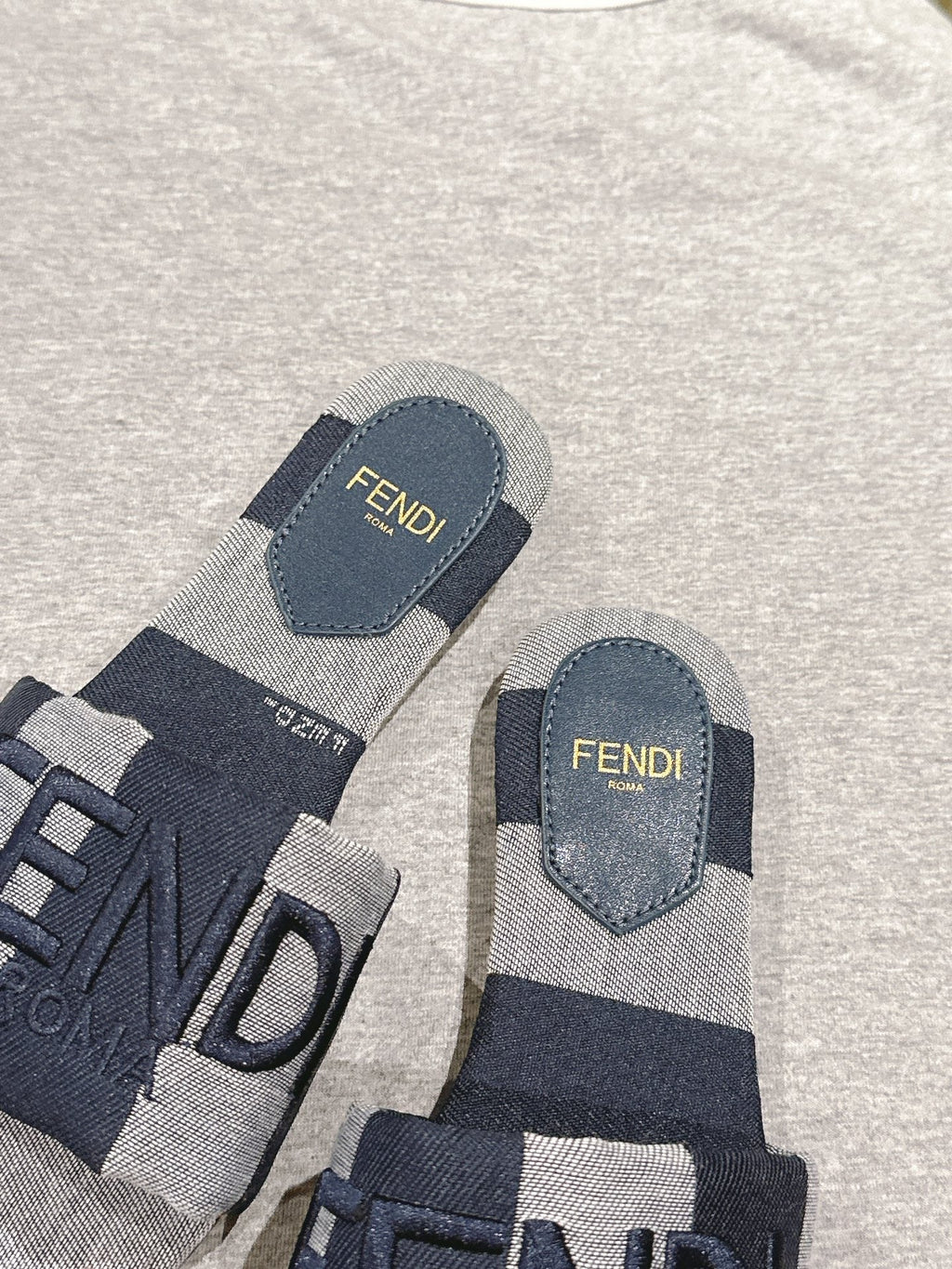 FENDI 26S SLIDE SANDALS IN DARK BLUE AND GREY CANVAS
