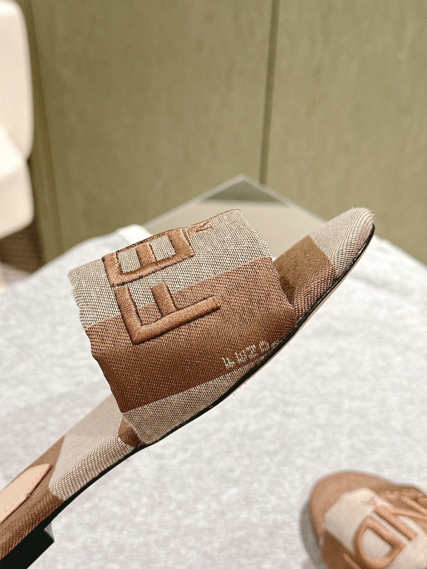 FENDI 26S SLIDE SANDALS IN BEIGE AND BROWN CANVAS