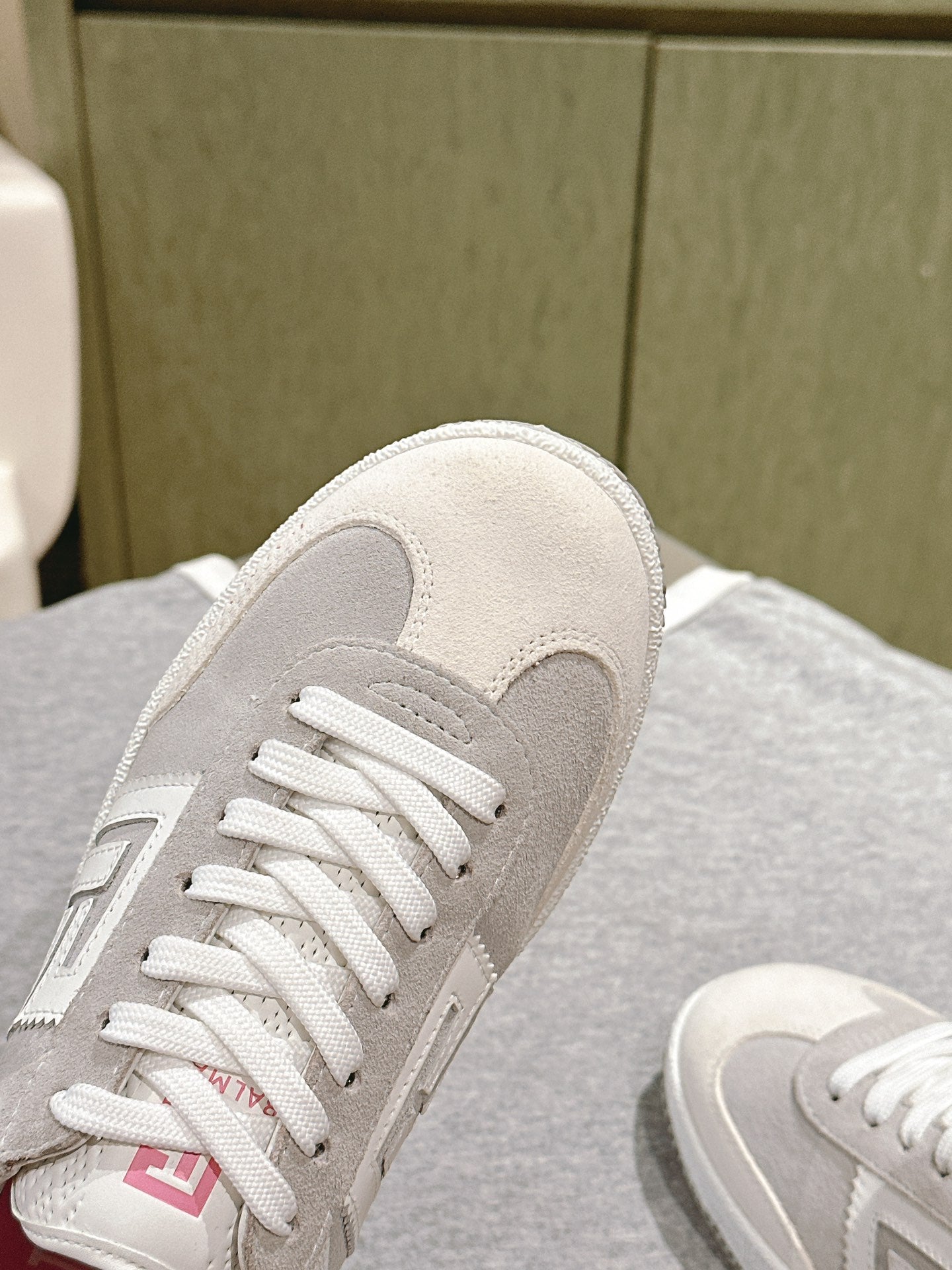BALMAIN 26S SNEAKERS IN LIGHT BEIGE AND SOFT TAUPE SUEDE