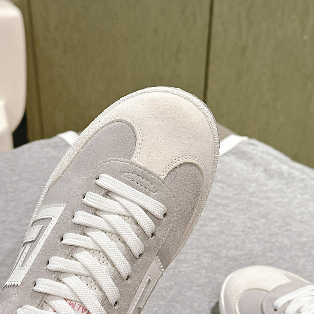 BALMAIN 26S SNEAKERS IN LIGHT BEIGE AND SOFT TAUPE SUEDE