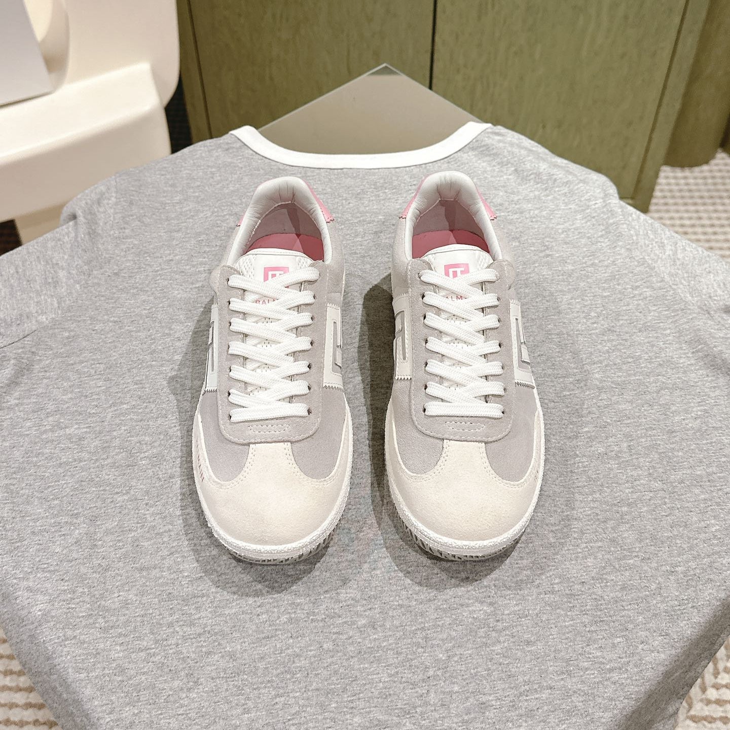 BALMAIN 26S SNEAKERS IN LIGHT BEIGE AND SOFT TAUPE SUEDE