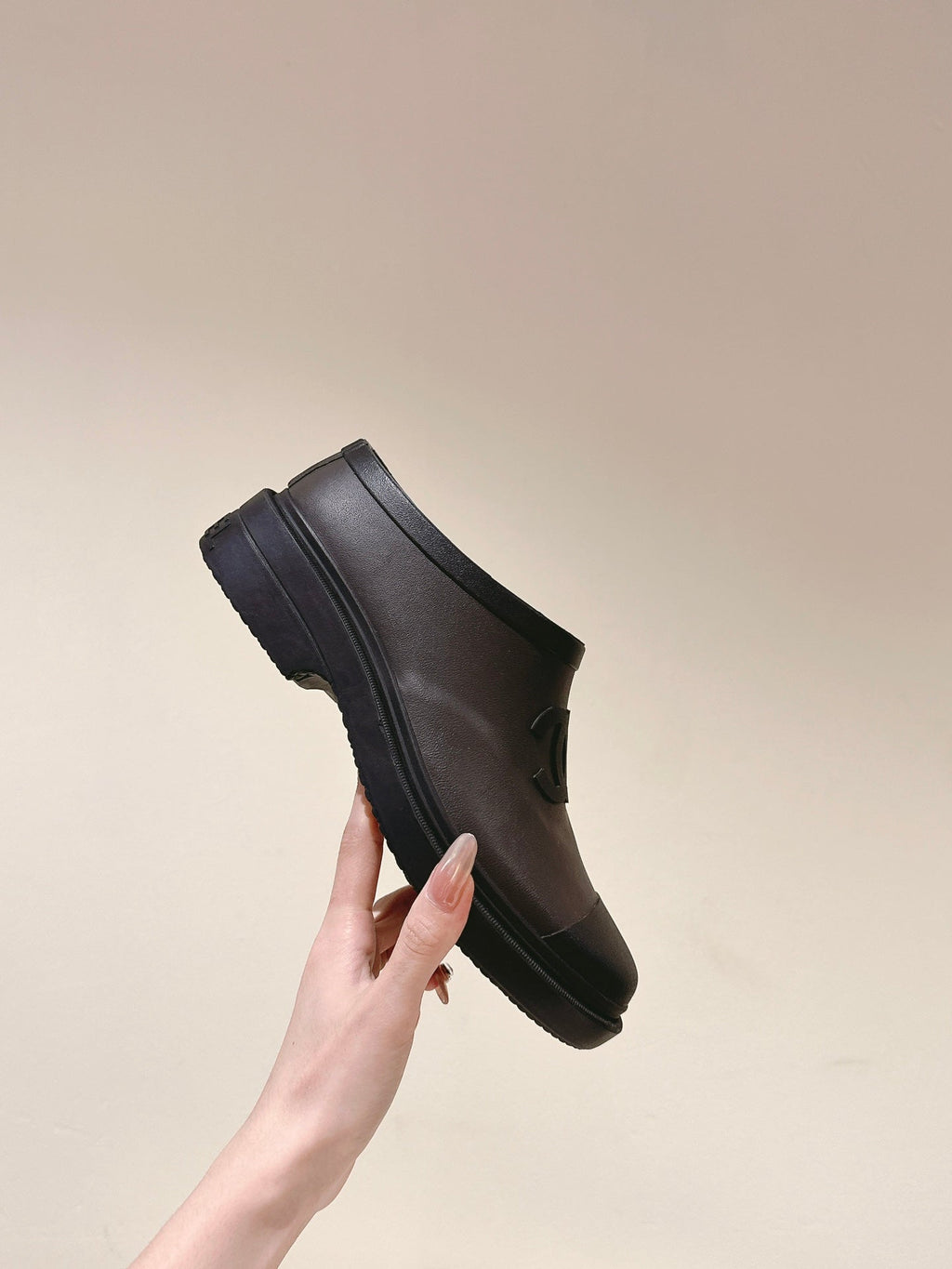 CC RAIN BOOTS IN BROWN AND BLACK TPU