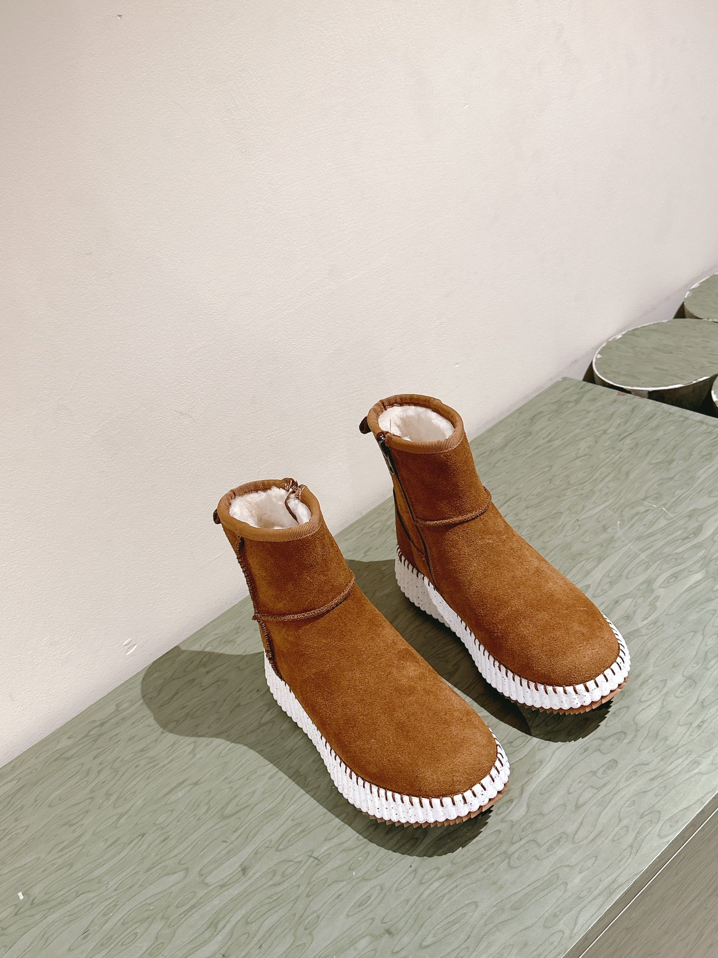 CHLOÉ 26S SHEARLING ANKLE BOOTS IN BROWN SUEDE