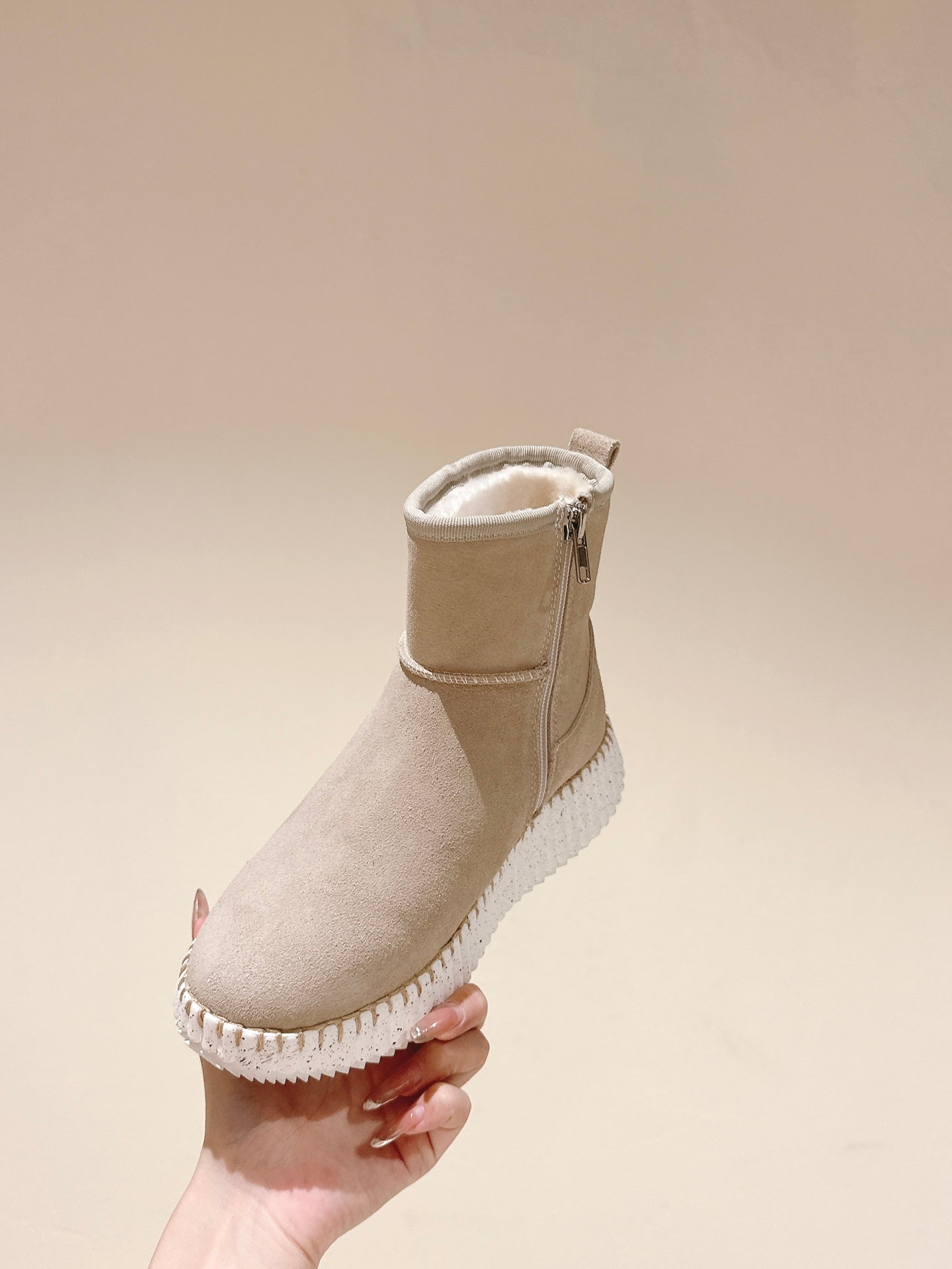 CHLOÉ 26S SHEARLING ANKLE BOOTS IN BEIGE SUEDE