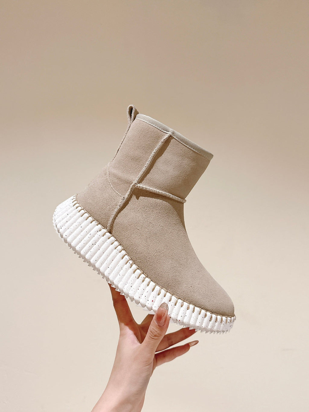CHLOÉ 26S SHEARLING ANKLE BOOTS IN BEIGE SUEDE