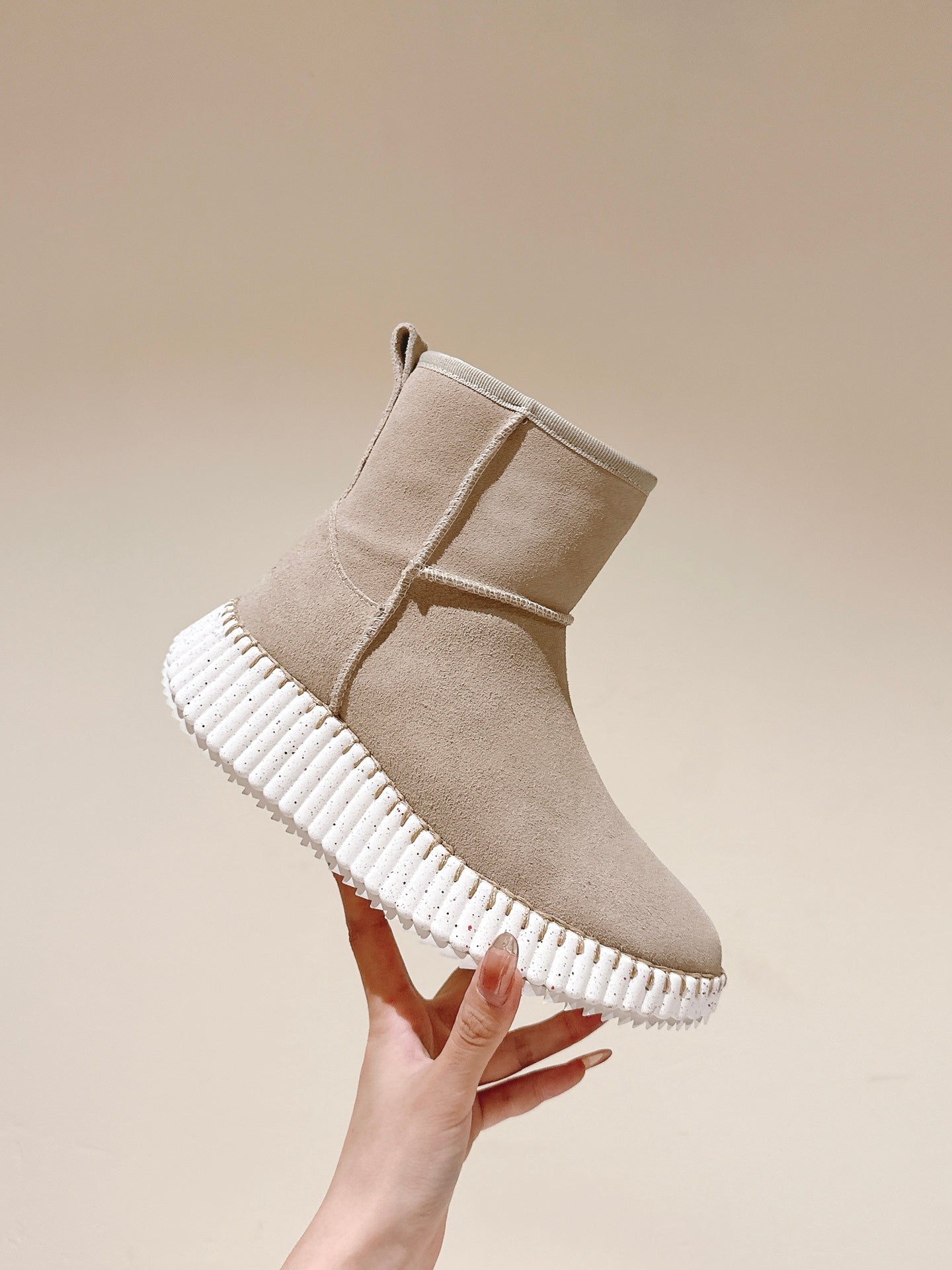 CHLOÉ 26S SHEARLING ANKLE BOOTS IN BEIGE SUEDE