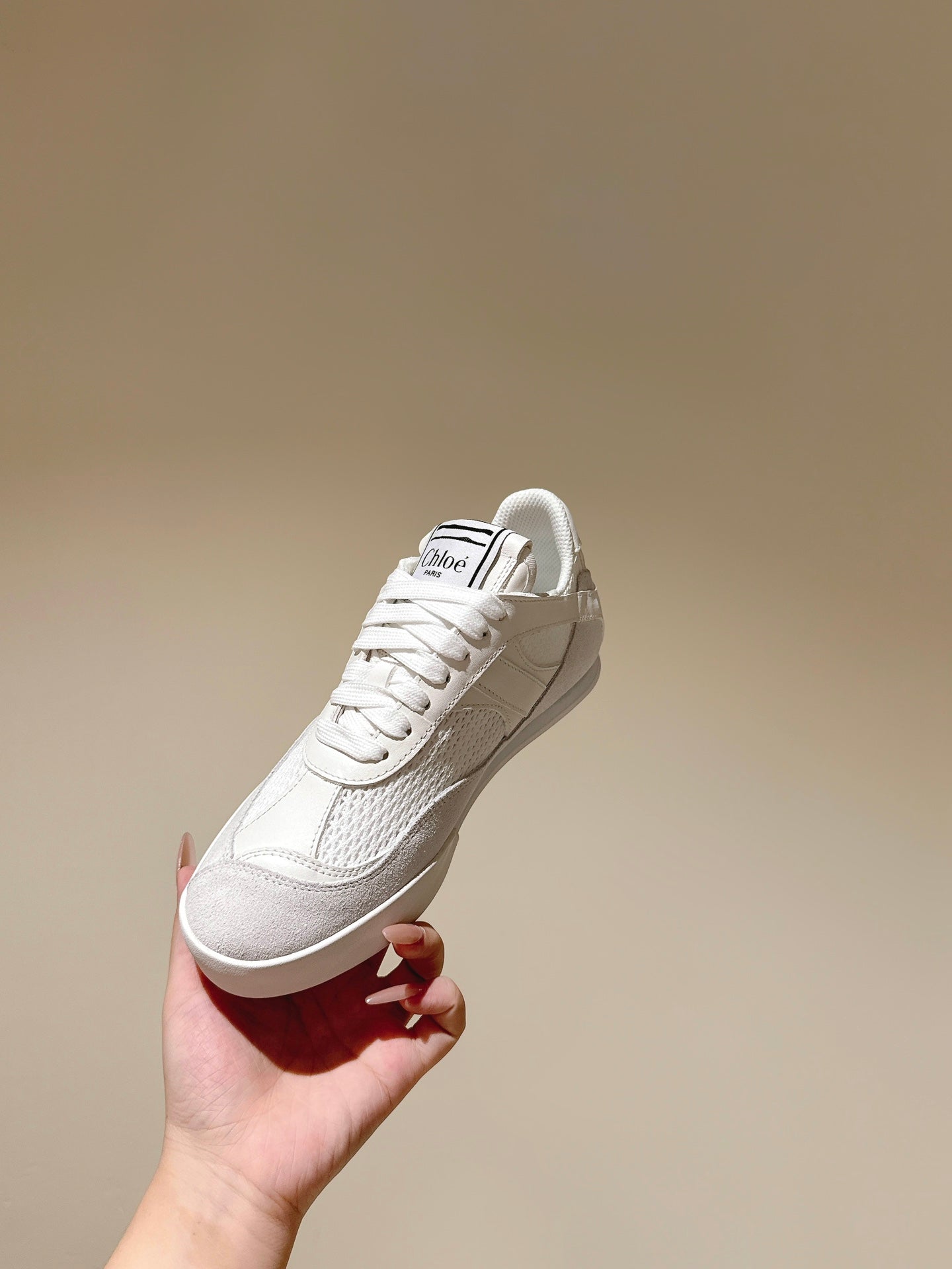 CHLOÉ 26S SNEAKERS IN WHITE CALFSKIN AND SUEDE