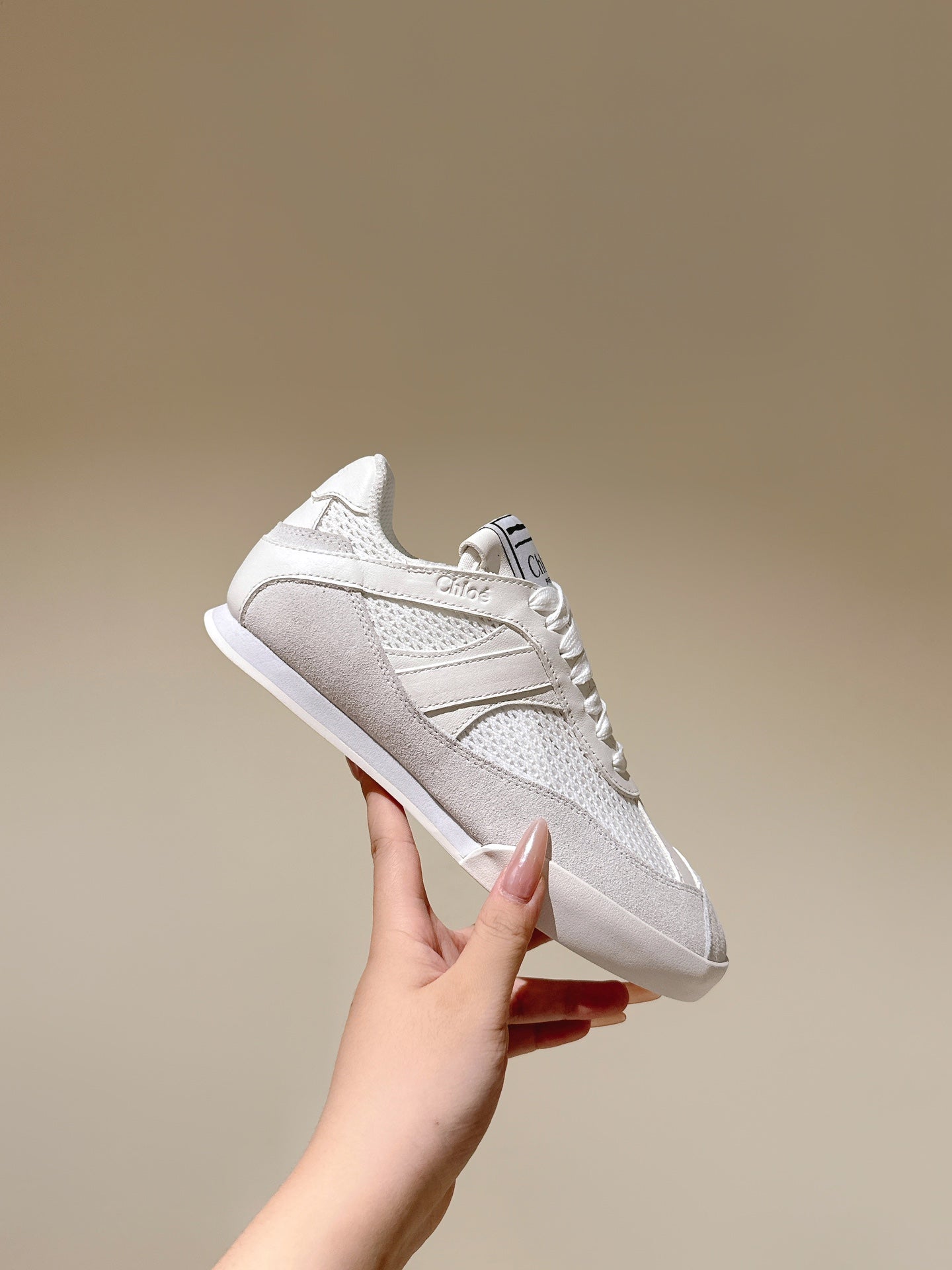 CHLOÉ 26S SNEAKERS IN WHITE CALFSKIN AND SUEDE