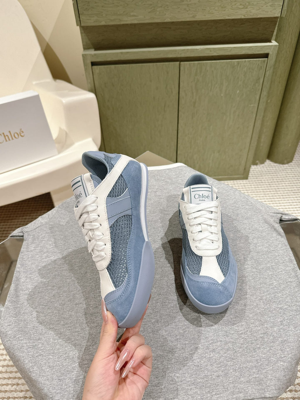 CHLOÉ 26S SNEAKERS IN BLUE MESH AND SUEDE