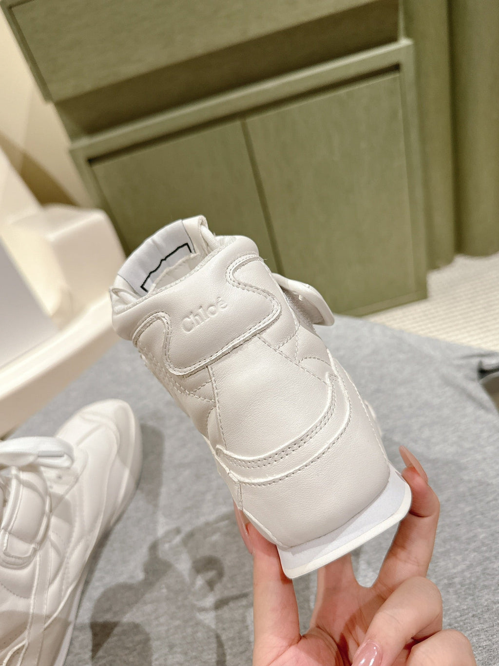CHLOÉ 26S HIGH-TOP SNEAKERS IN WHITE CALFSKIN