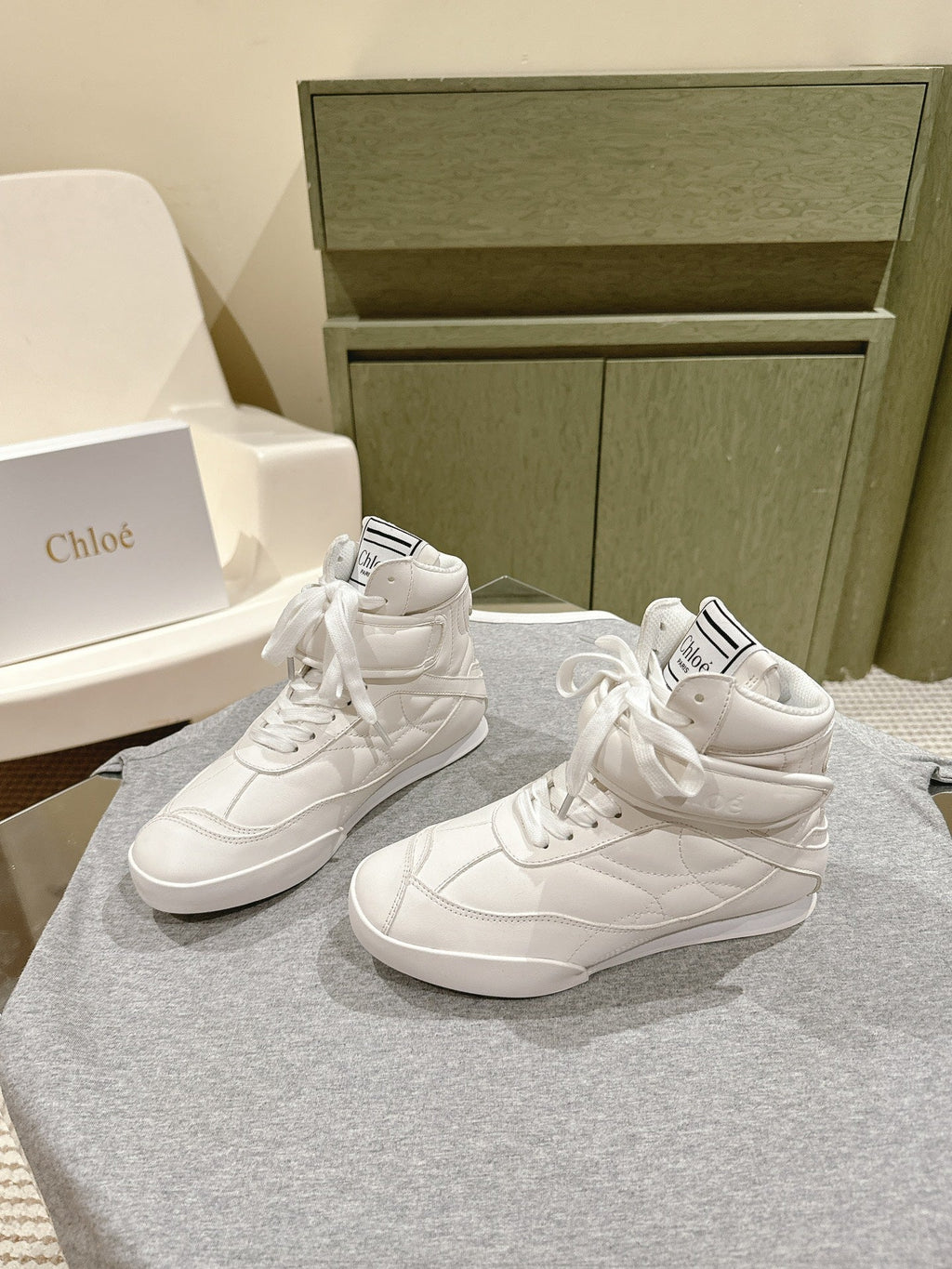 CHLOÉ 26S HIGH-TOP SNEAKERS IN WHITE CALFSKIN