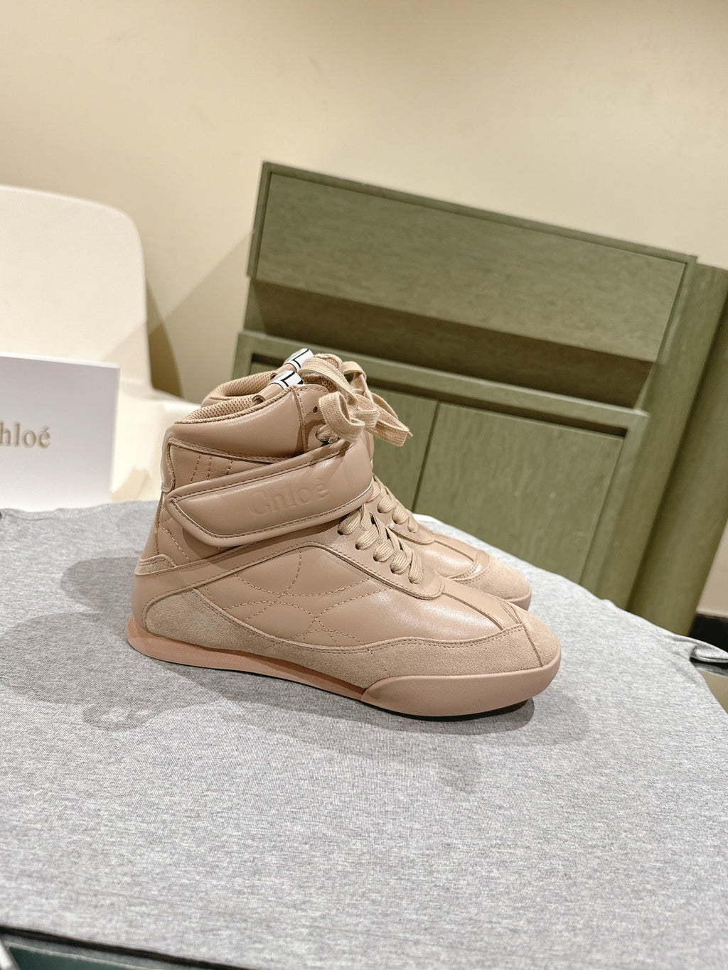 CHLOÉ 26S HIGH-TOP SNEAKERS IN BEIGE CALFSKIN