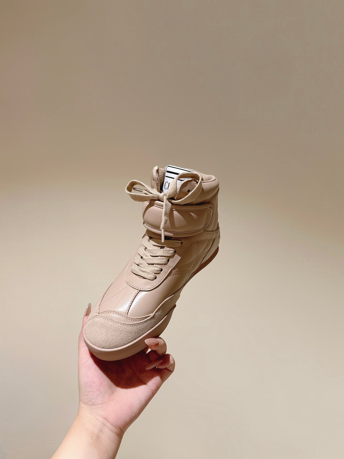 CHLOÉ 26S HIGH-TOP SNEAKERS IN BEIGE CALFSKIN