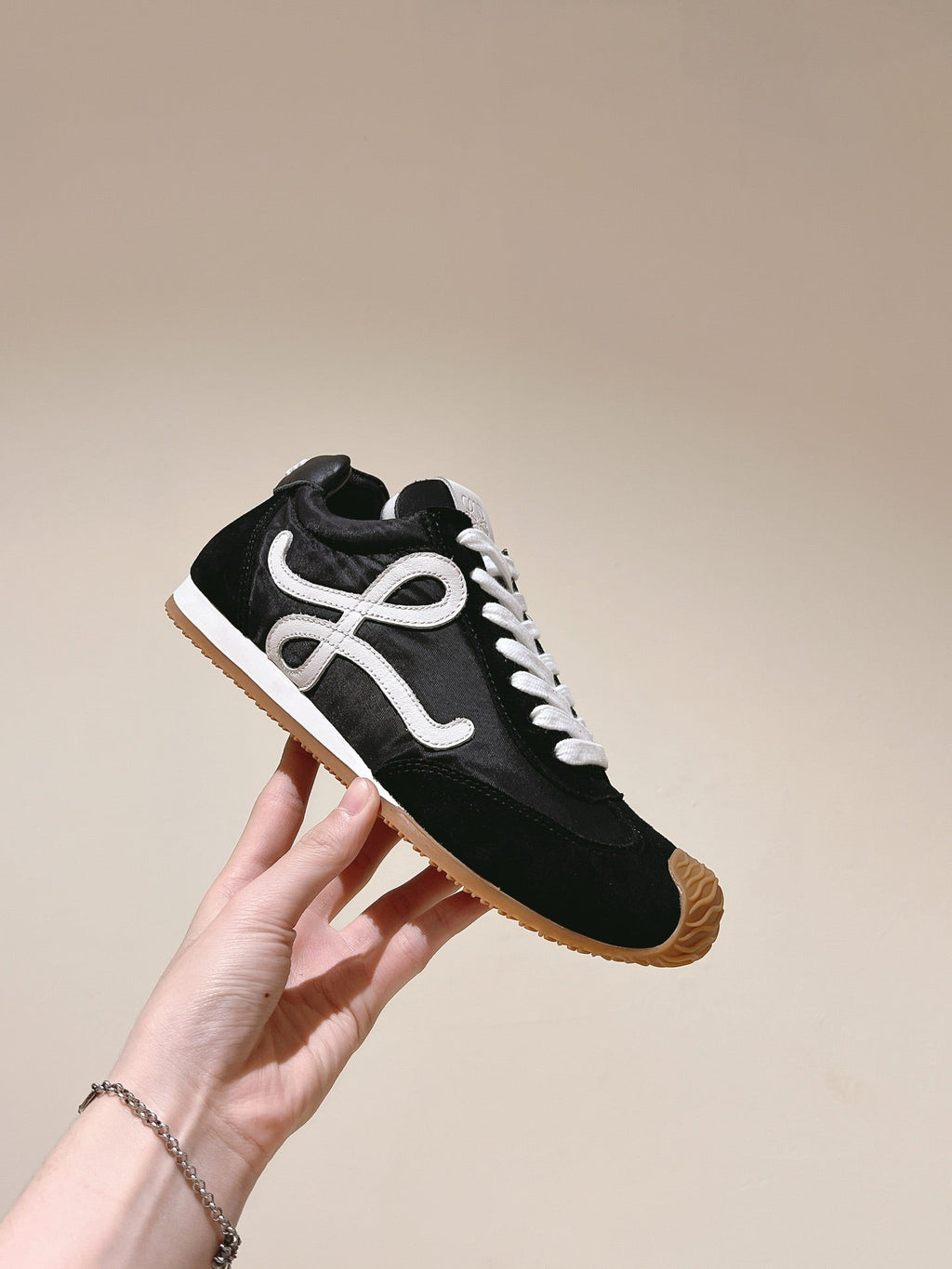 LW FLOW RUNNER TRAINERS IN BLACK SUEDE AND MESH