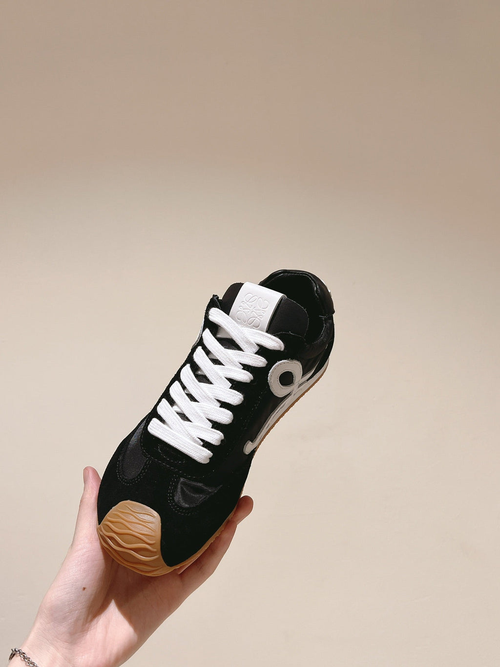 LW FLOW RUNNER TRAINERS IN BLACK SUEDE AND MESH