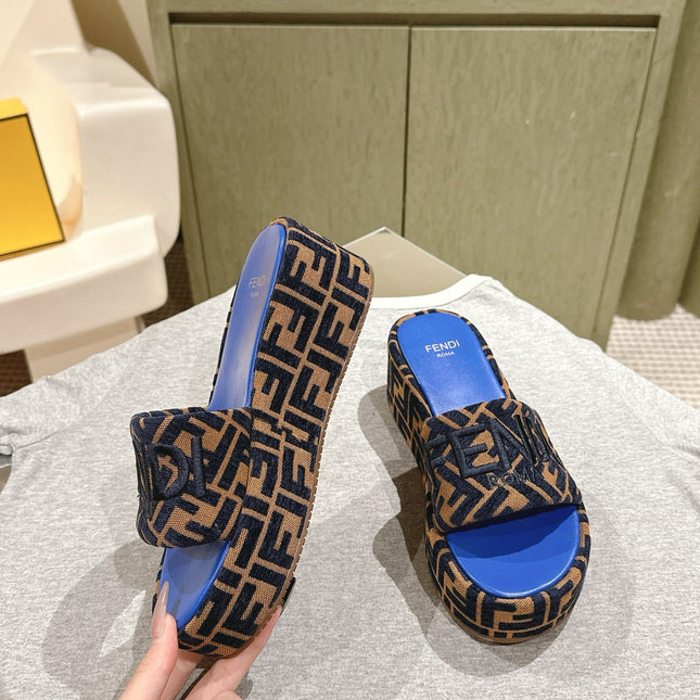 FENDI 26S PLATFORM SANDALS IN BROWN AND BLACK FABRIC STYLE 4