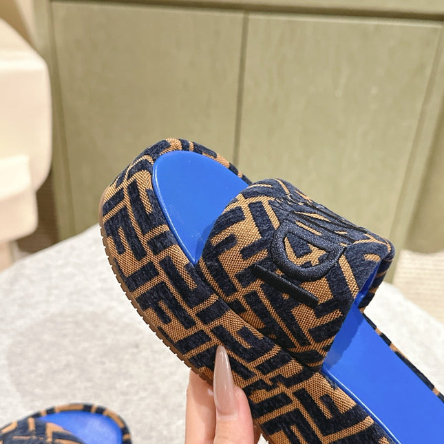 FENDI 26S PLATFORM SANDALS IN BROWN AND BLACK FABRIC STYLE 4